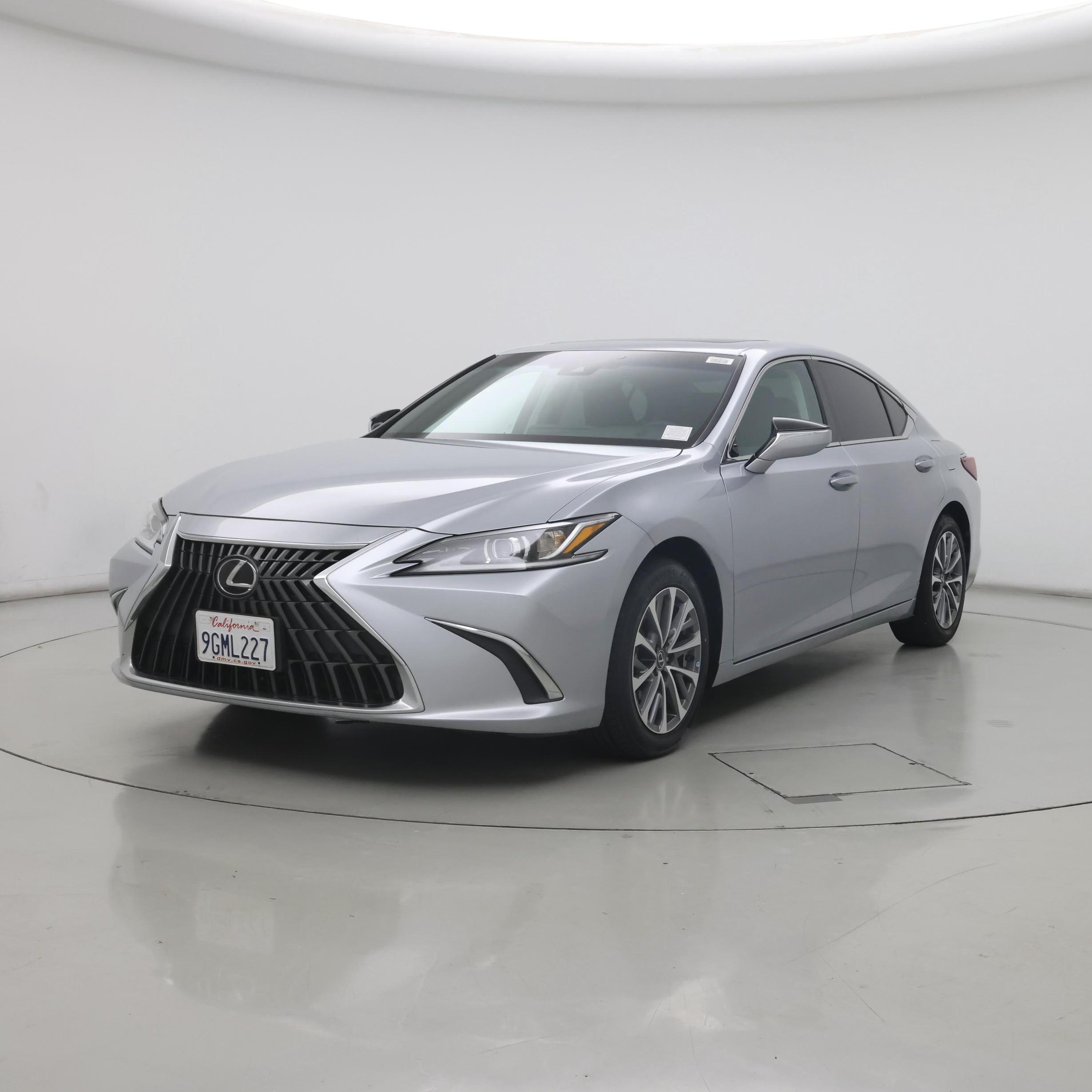 Thumbnail: 2023 Lexus ES - 4