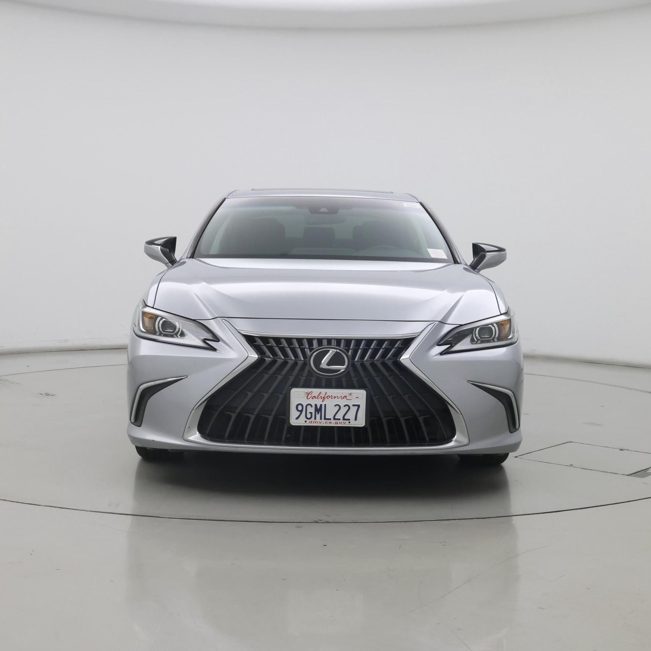 Thumbnail: 2023 Lexus ES - 5