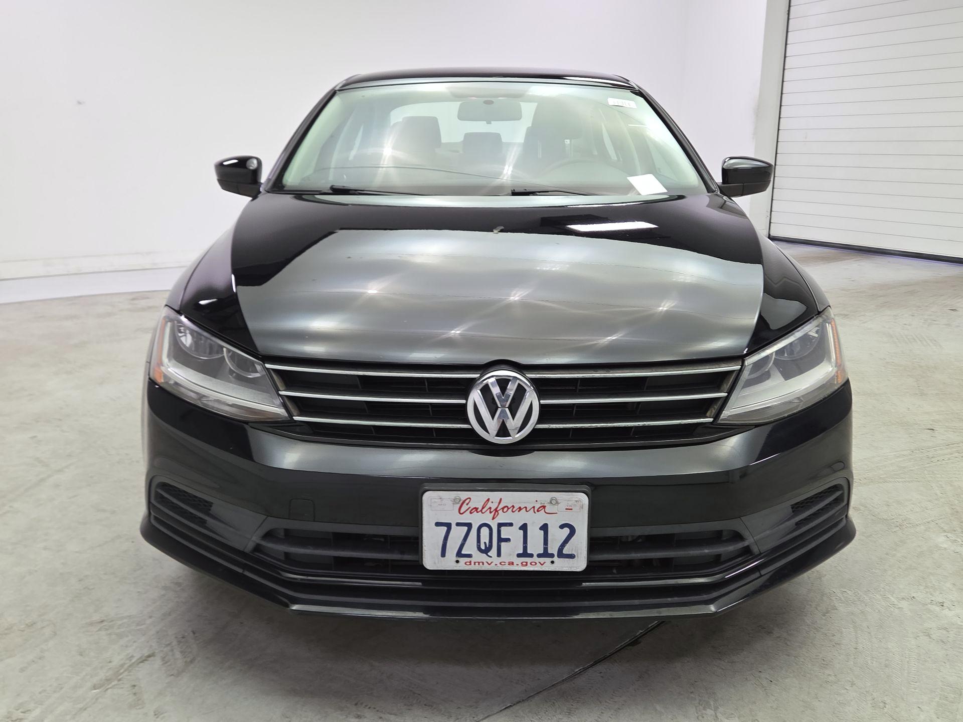 Thumbnail: 2017 Volkswagen Jetta - 2