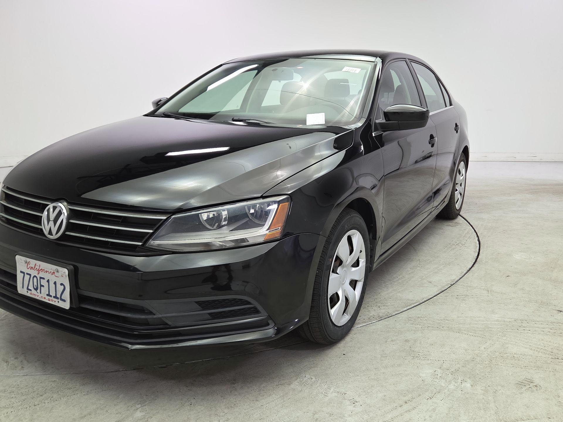 Thumbnail: 2017 Volkswagen Jetta - 3