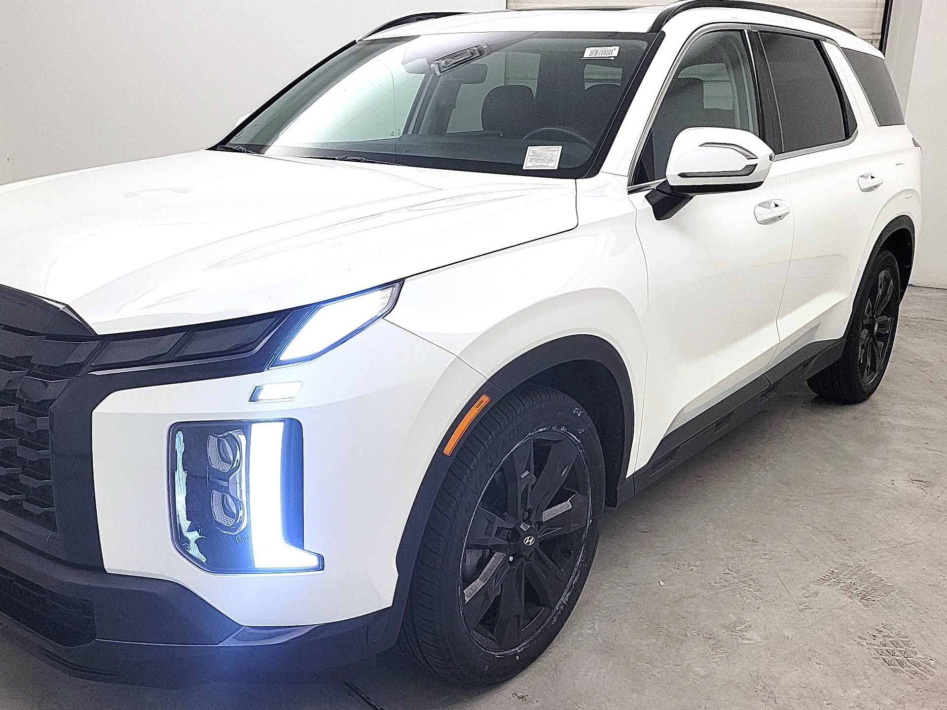 Thumbnail: 2023 Hyundai Palisade - 3