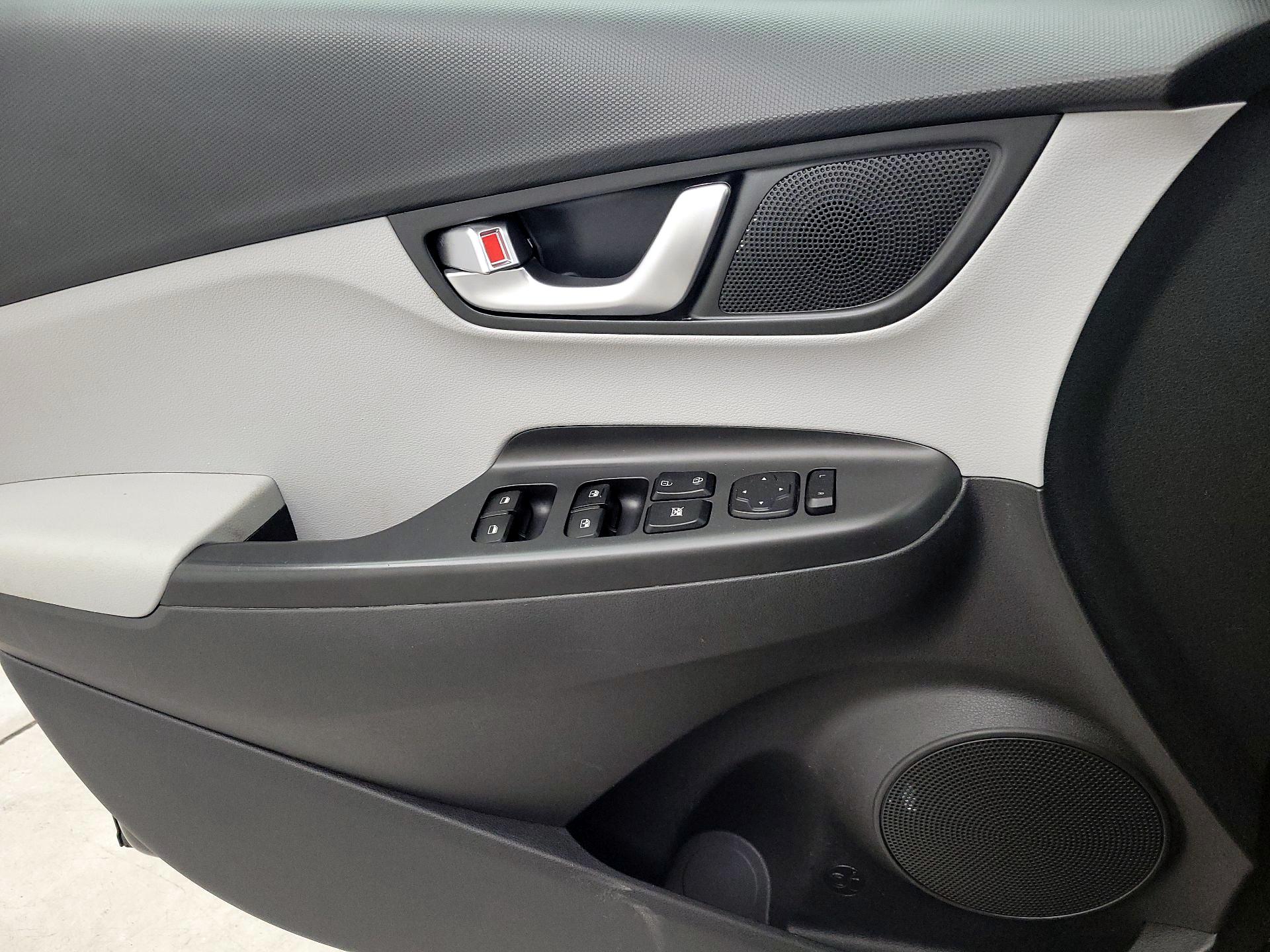 Thumbnail: 2022 Hyundai Kona - 10