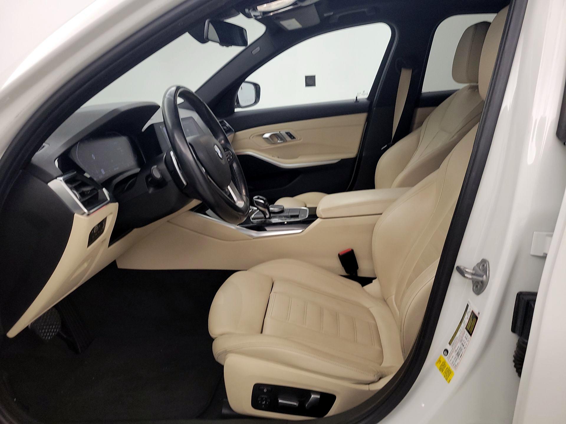 Thumbnail: 2019 BMW 3 Series - 9