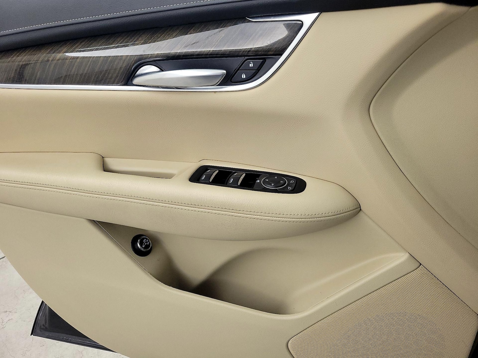 2019 Cadillac XT5 Base - Photo 13
