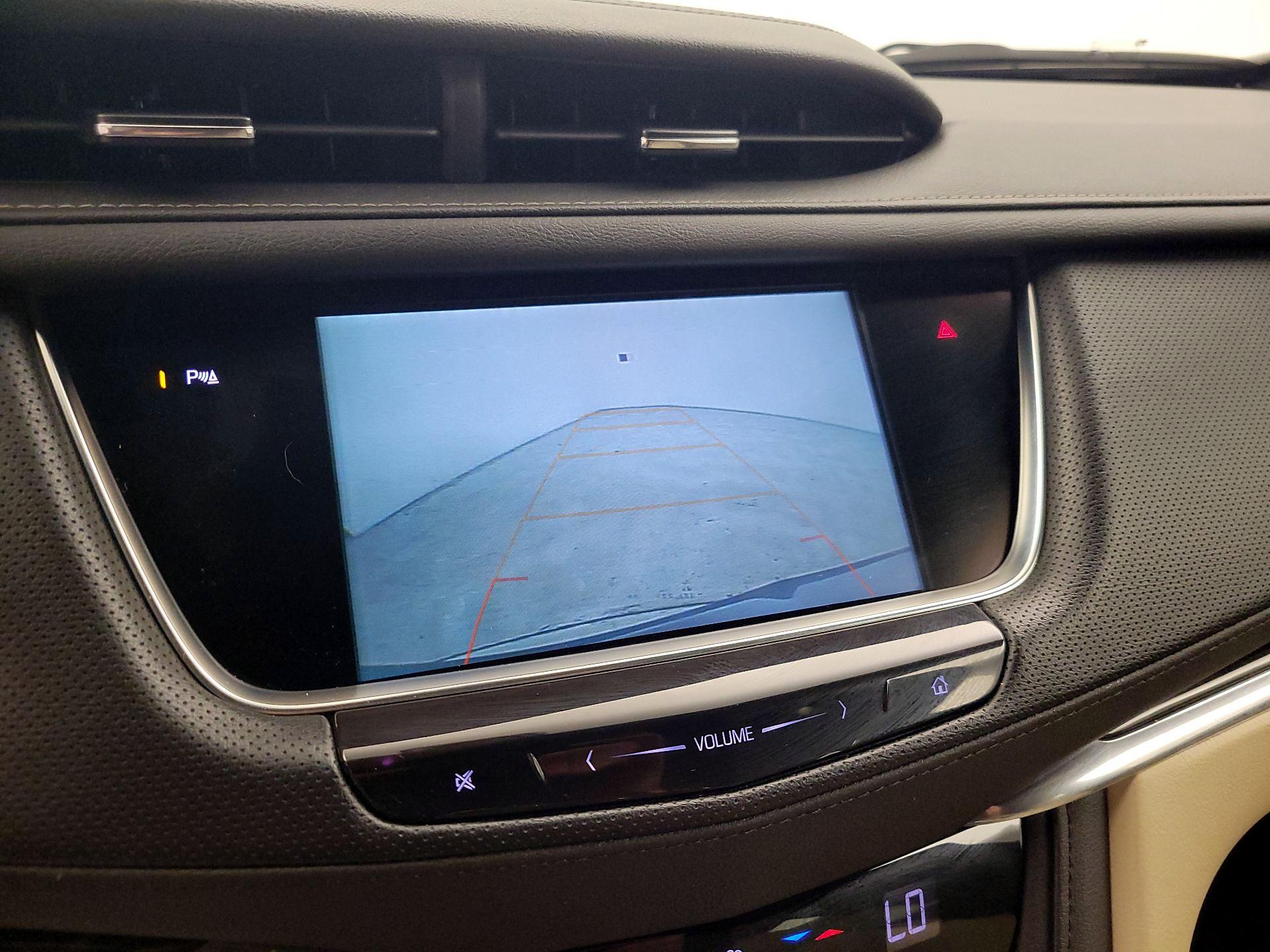 Thumbnail: 2019 Cadillac XT5 - 14