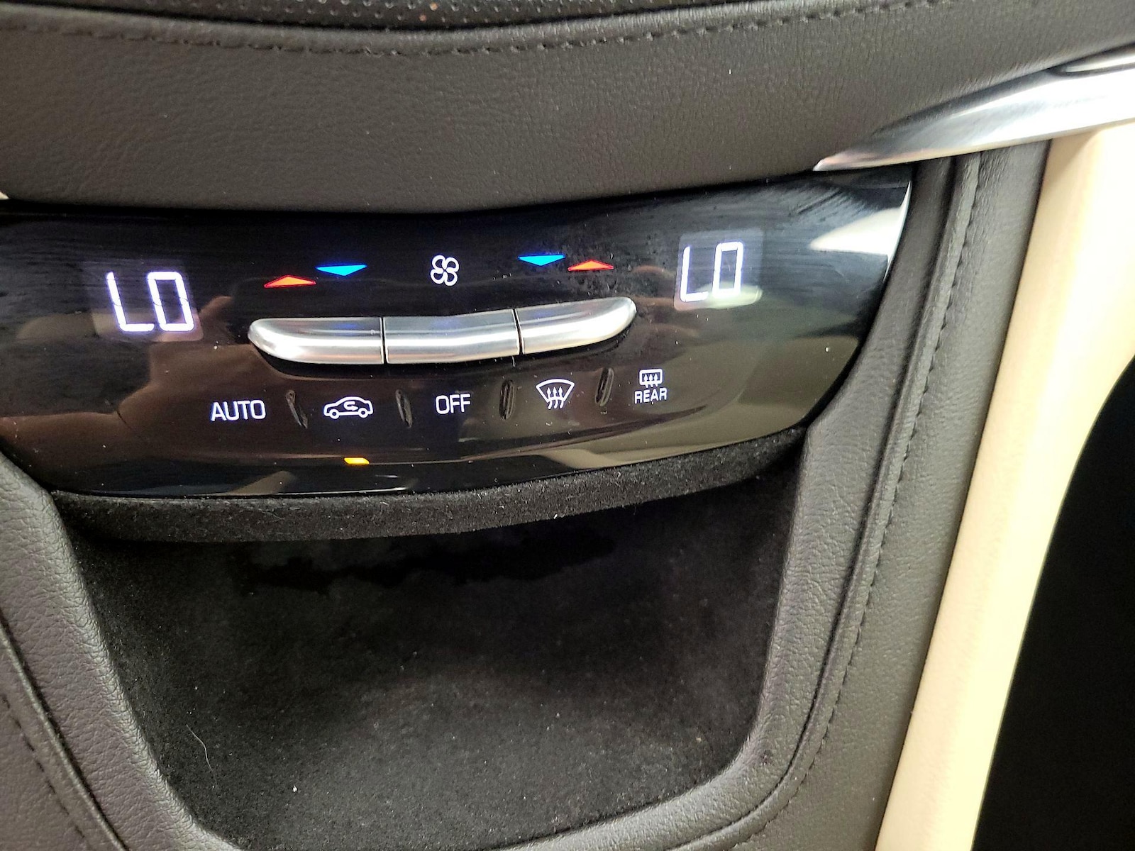 2019 Cadillac XT5 Base - Photo 17