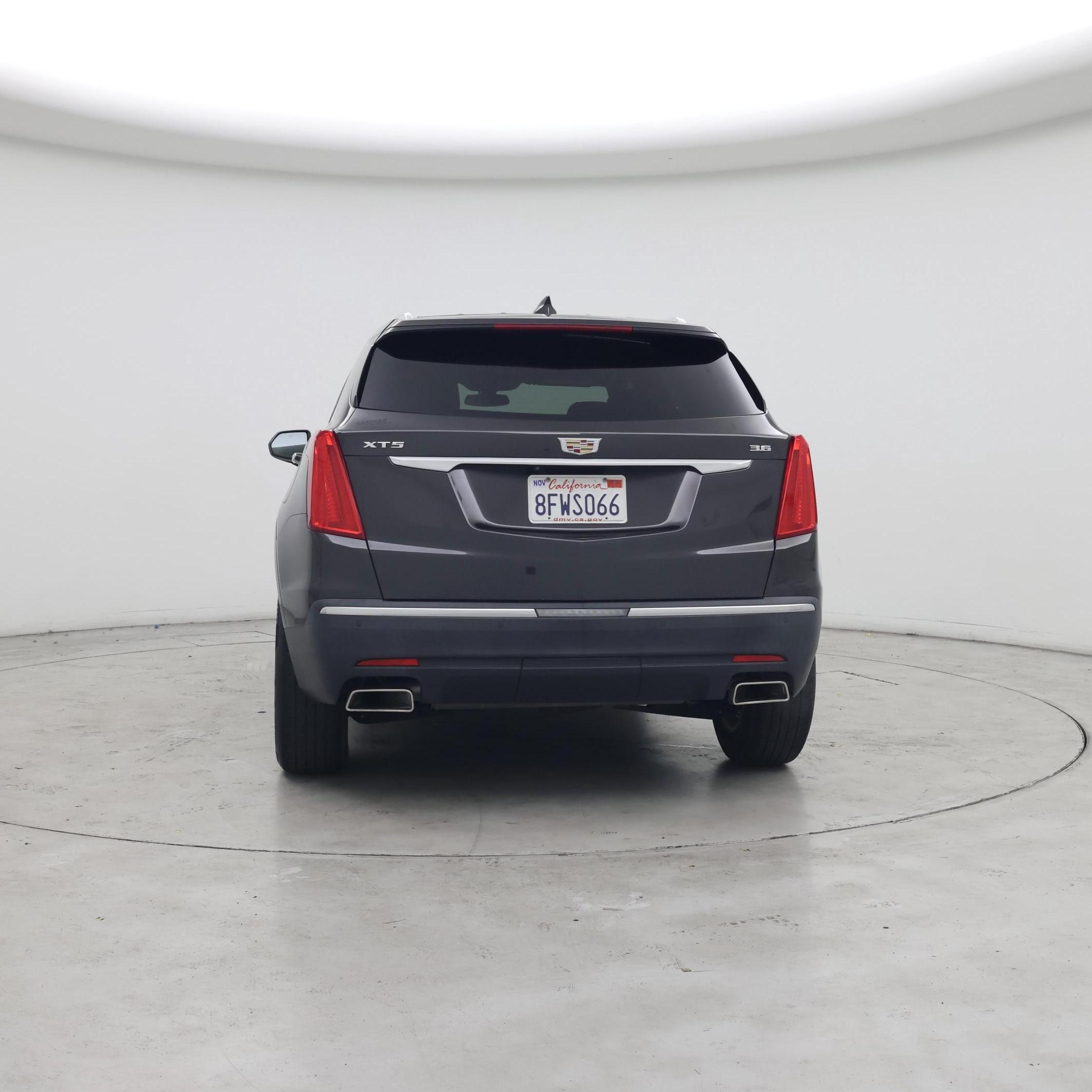 Thumbnail: 2019 Cadillac XT5 - 6