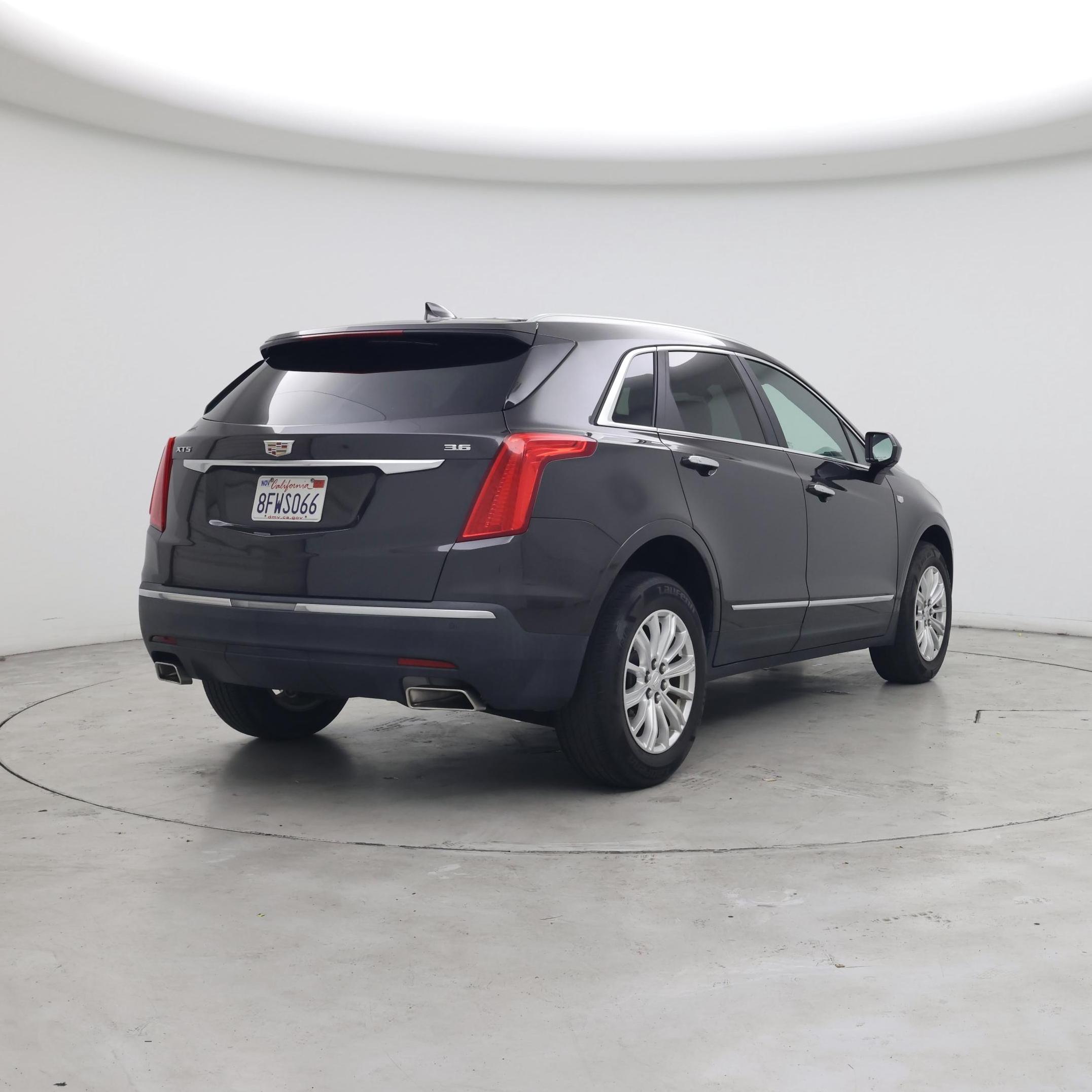 Thumbnail: 2019 Cadillac XT5 - 8