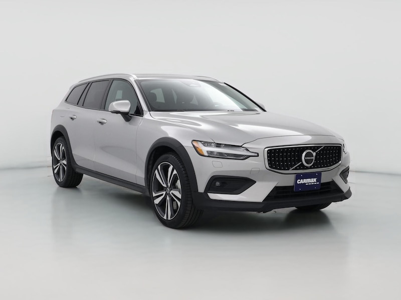 2025 Volvo V60 Cross Country B5 Plus