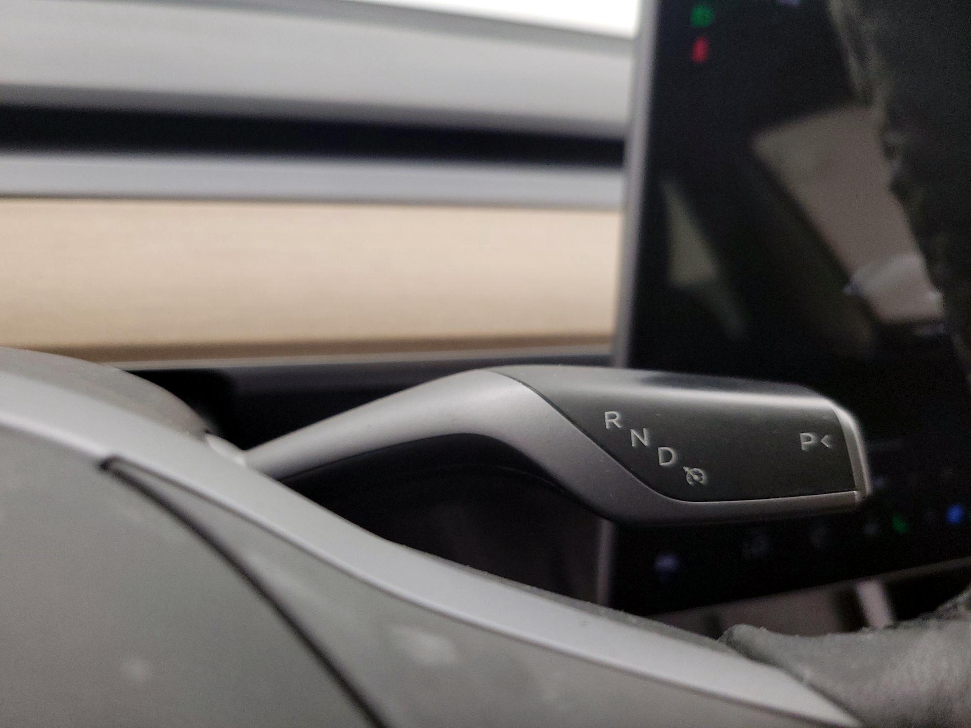Thumbnail: 2022 Tesla Model 3 - 15