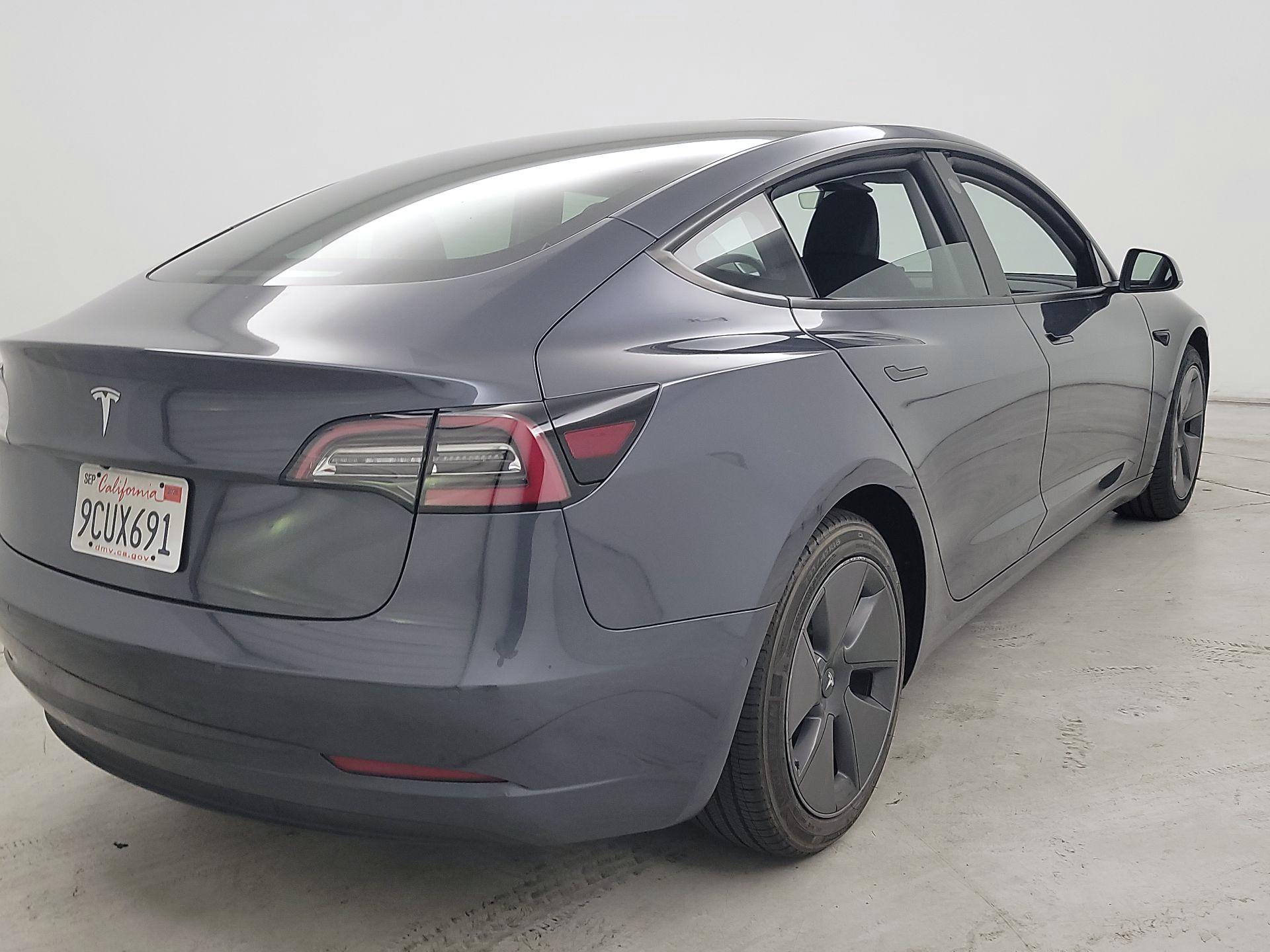 Thumbnail: 2022 Tesla Model 3 - 5