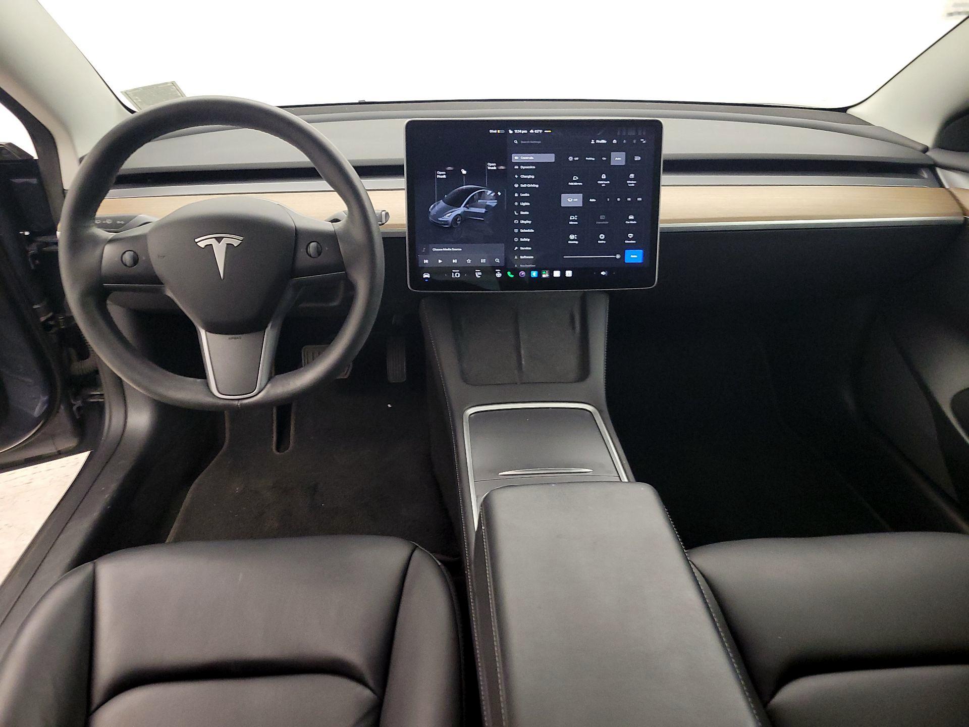Thumbnail: 2022 Tesla Model 3 - 8