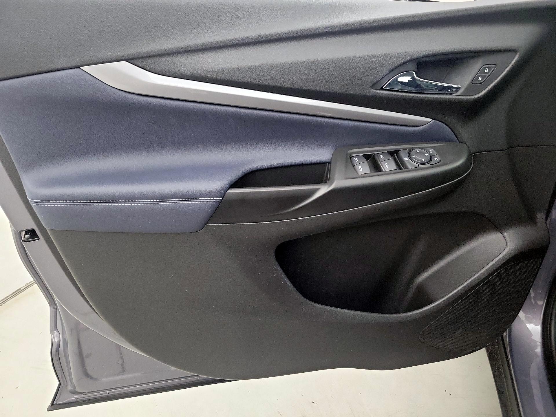 Thumbnail: 2022 Chevrolet Bolt EUV - 12