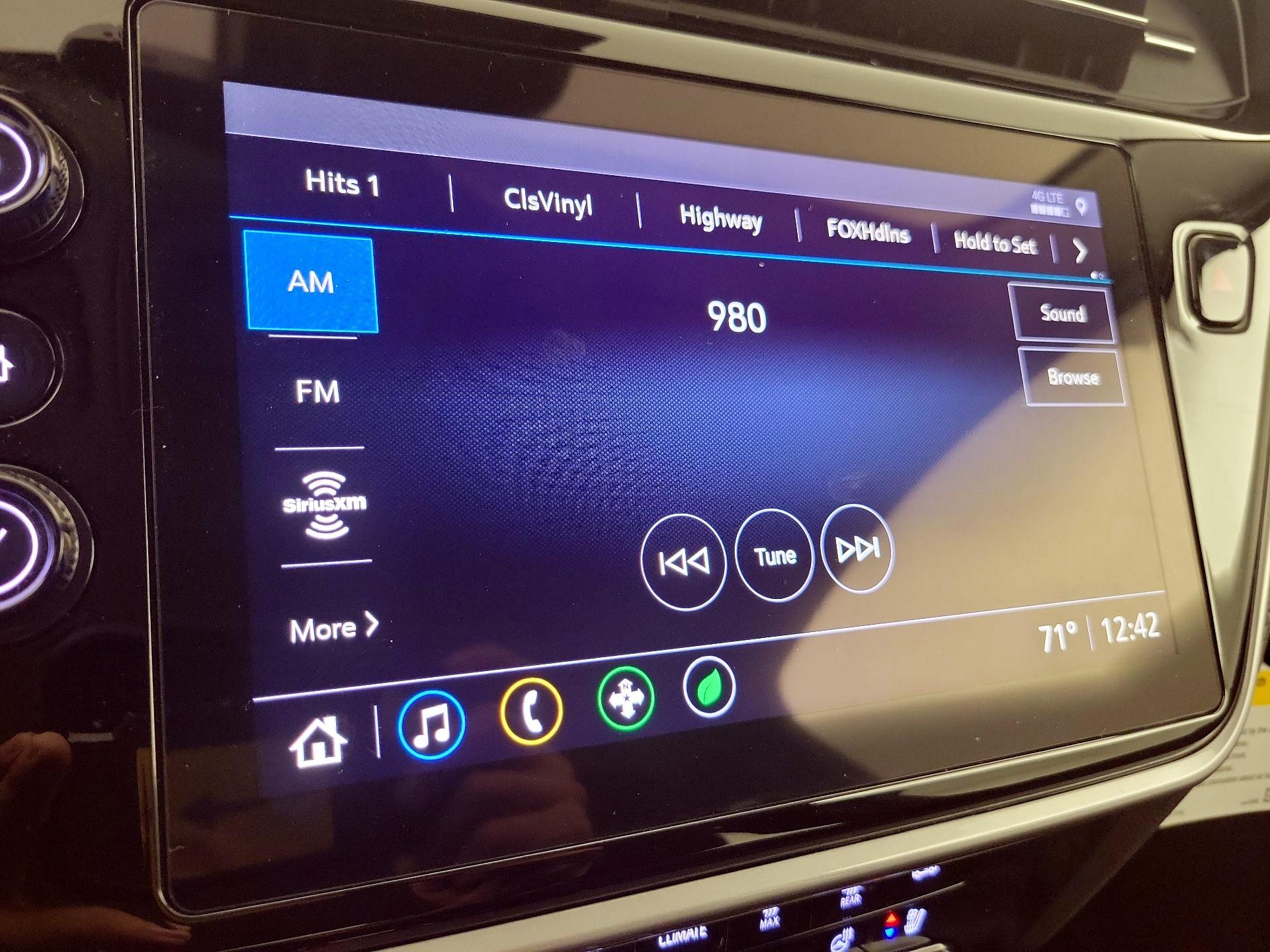 Thumbnail: 2022 Chevrolet Bolt EUV - 15