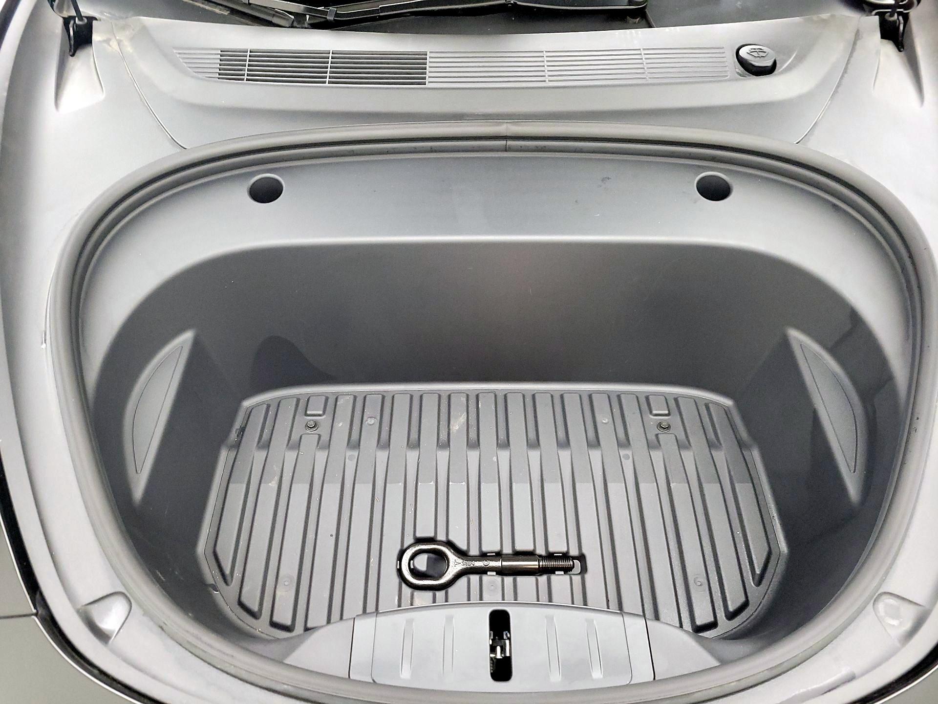 Thumbnail: 2023 Tesla Model 3 - 20