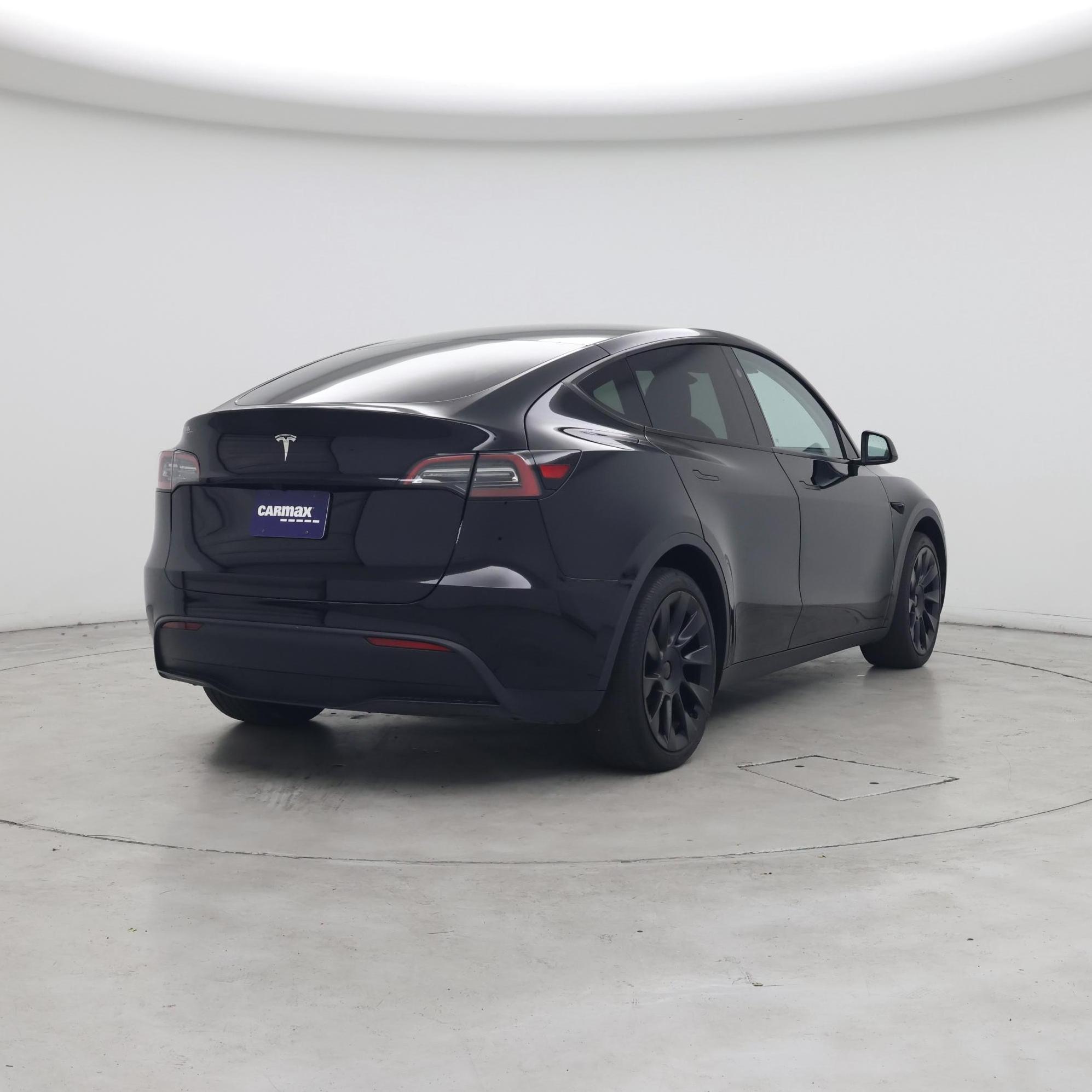 Thumbnail: 2024 Tesla Model Y - 8