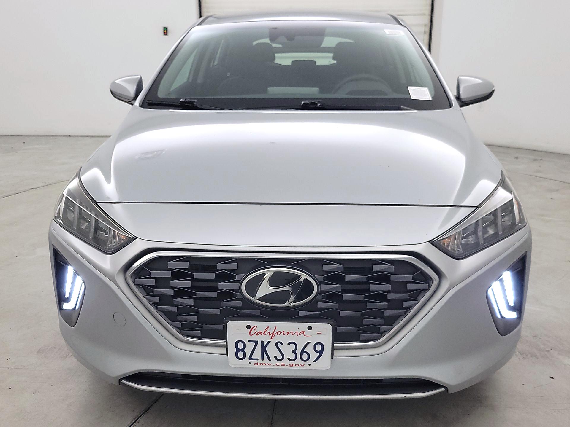 Thumbnail: 2022 Hyundai Ioniq - 2