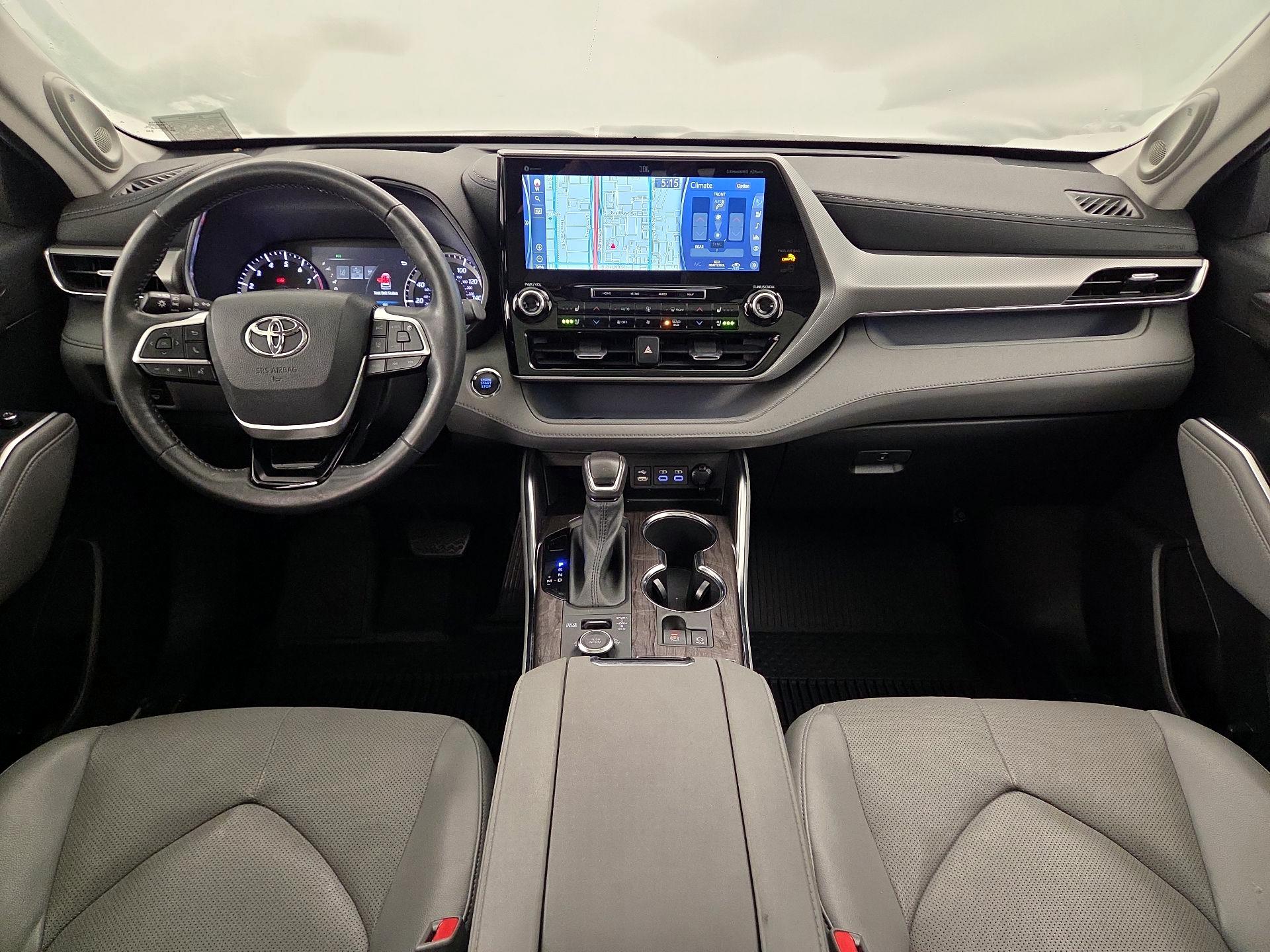 Thumbnail: 2022 Toyota Highlander - 9