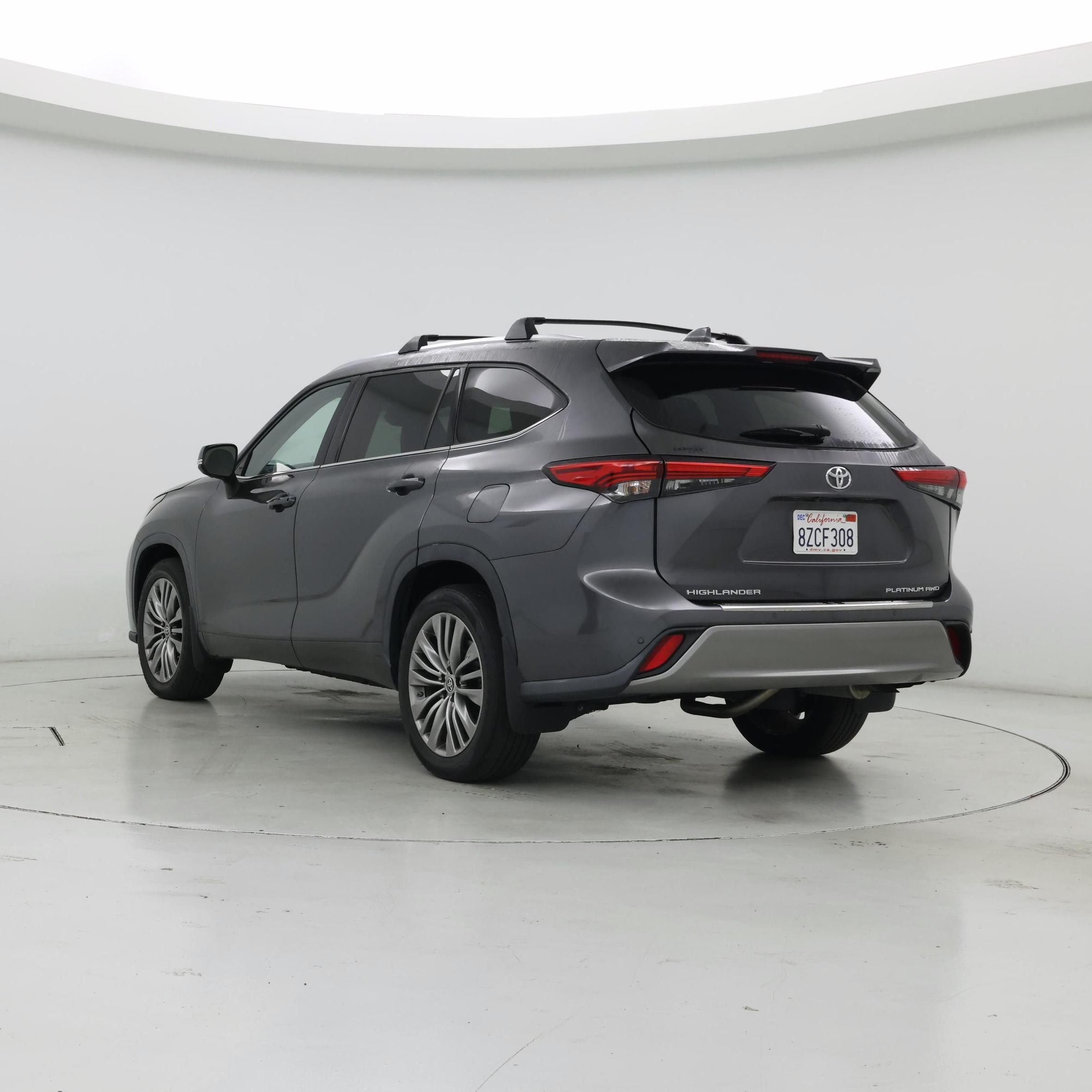 Thumbnail: 2022 Toyota Highlander - 2