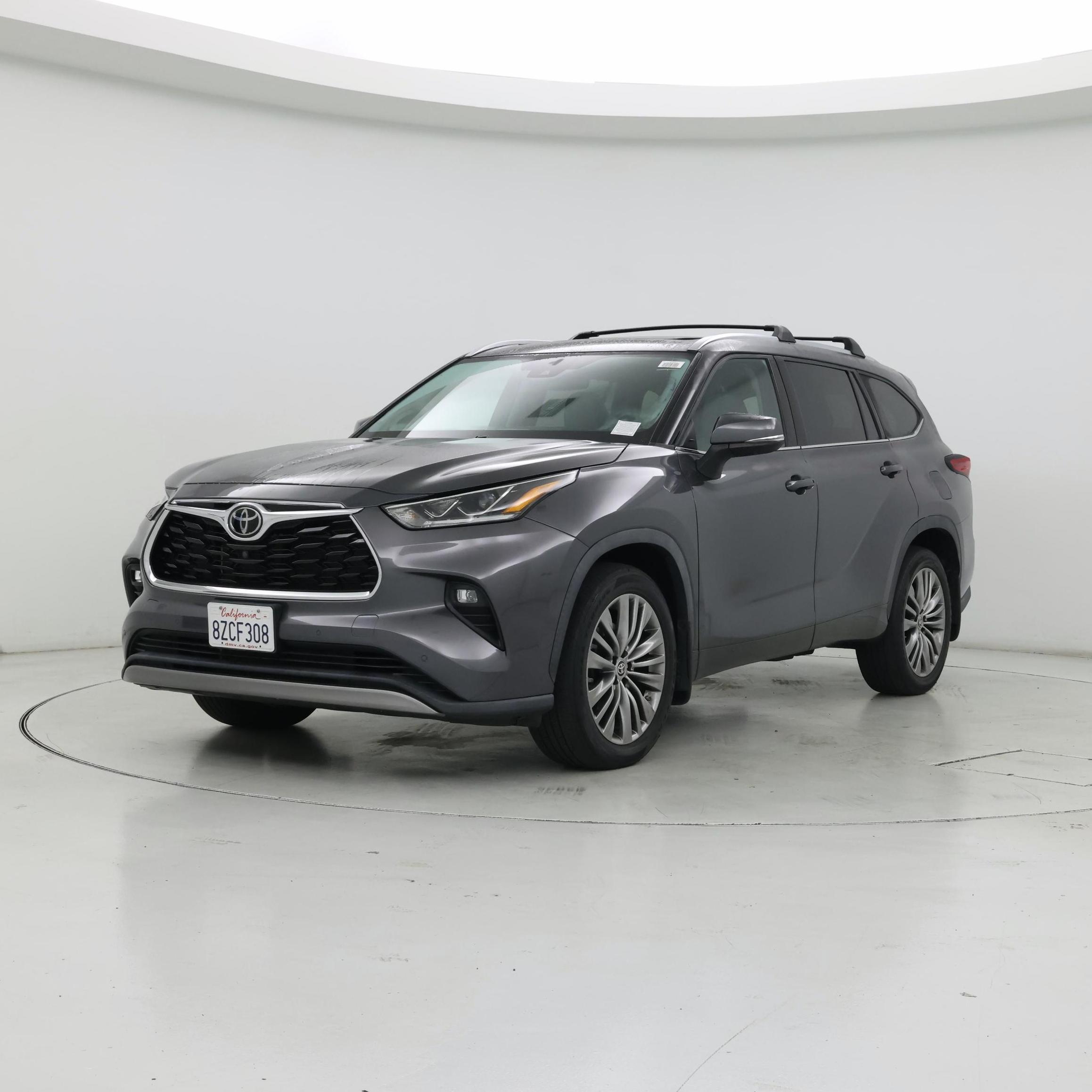Thumbnail: 2022 Toyota Highlander - 4