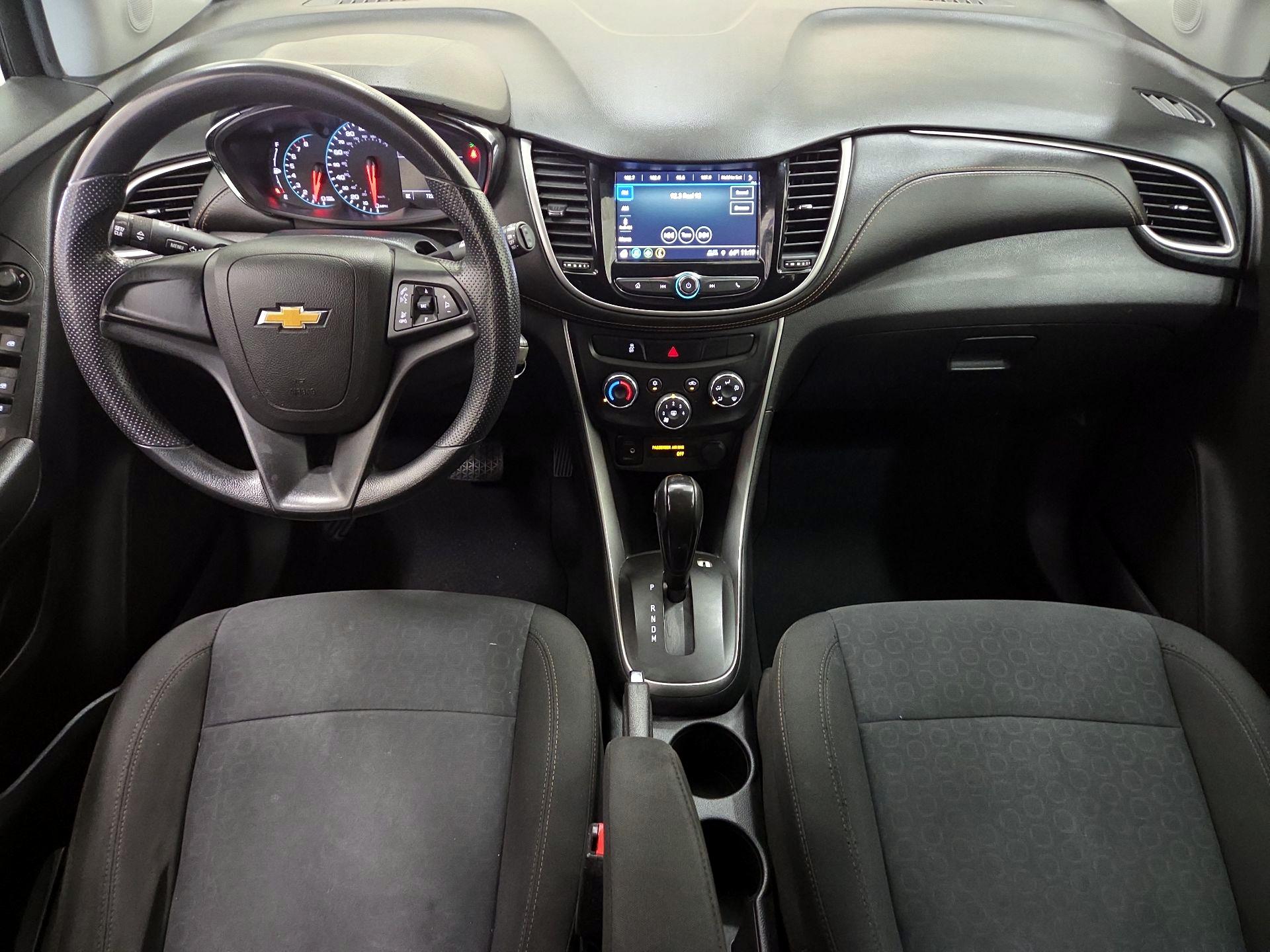 Thumbnail: 2018 Chevrolet Trax - 9