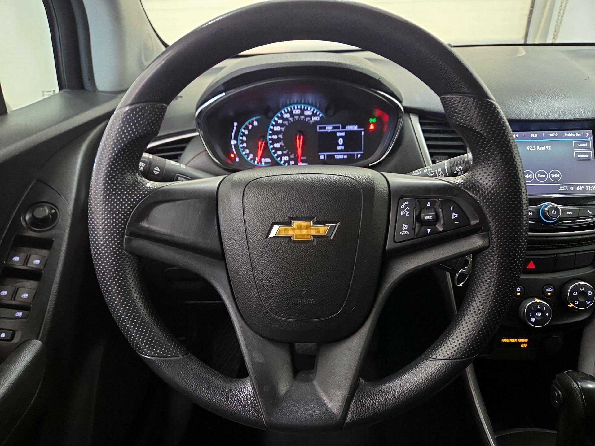 Thumbnail: 2018 Chevrolet Trax - 10
