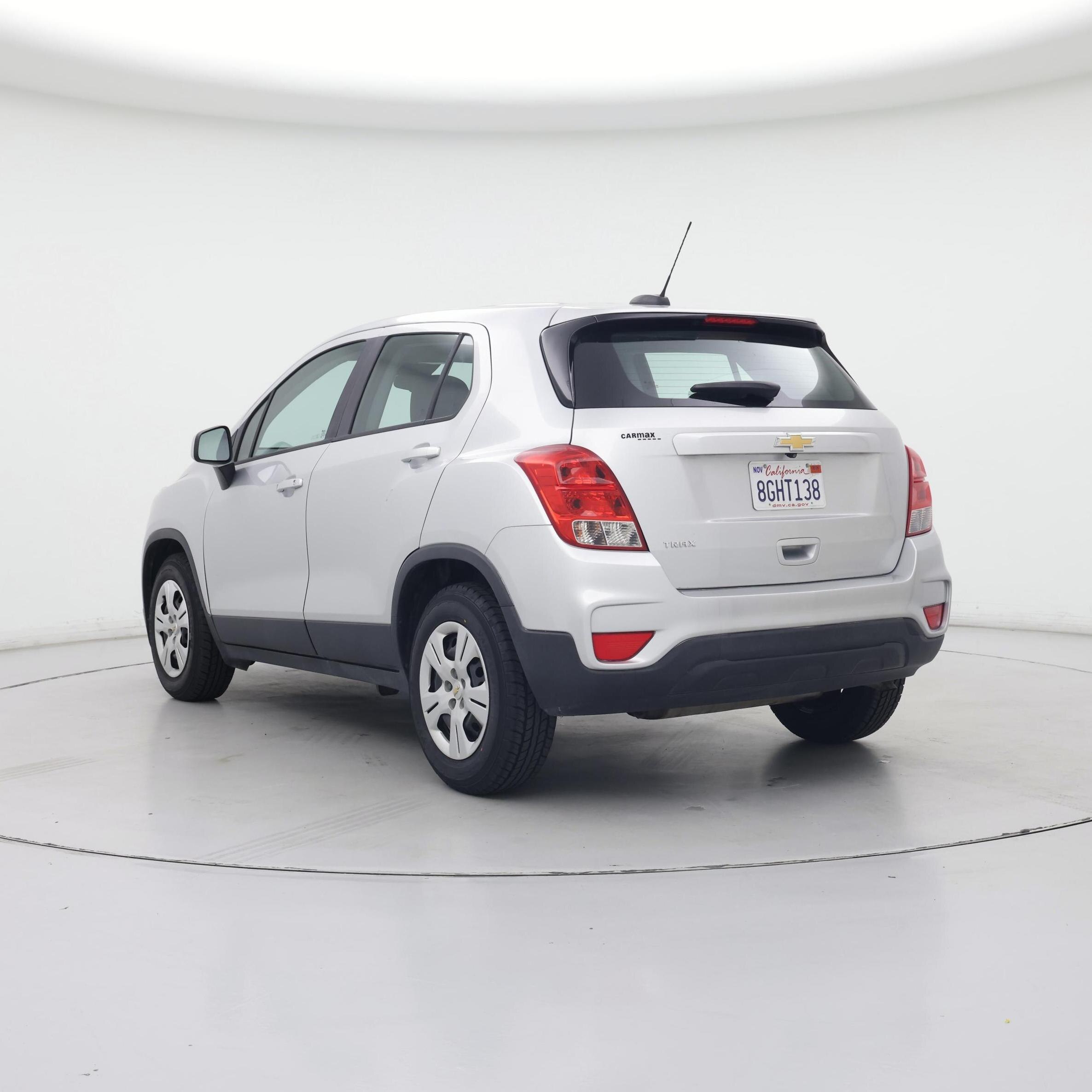 Thumbnail: 2018 Chevrolet Trax - 2