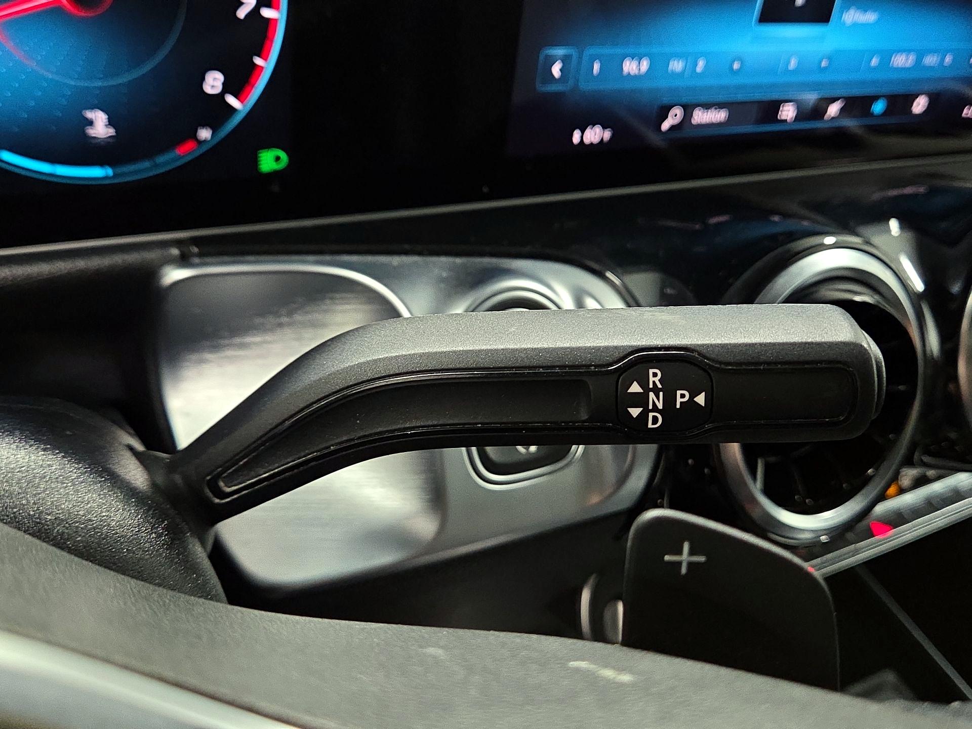 Thumbnail: 2021 Mercedes-Benz GLB - 17