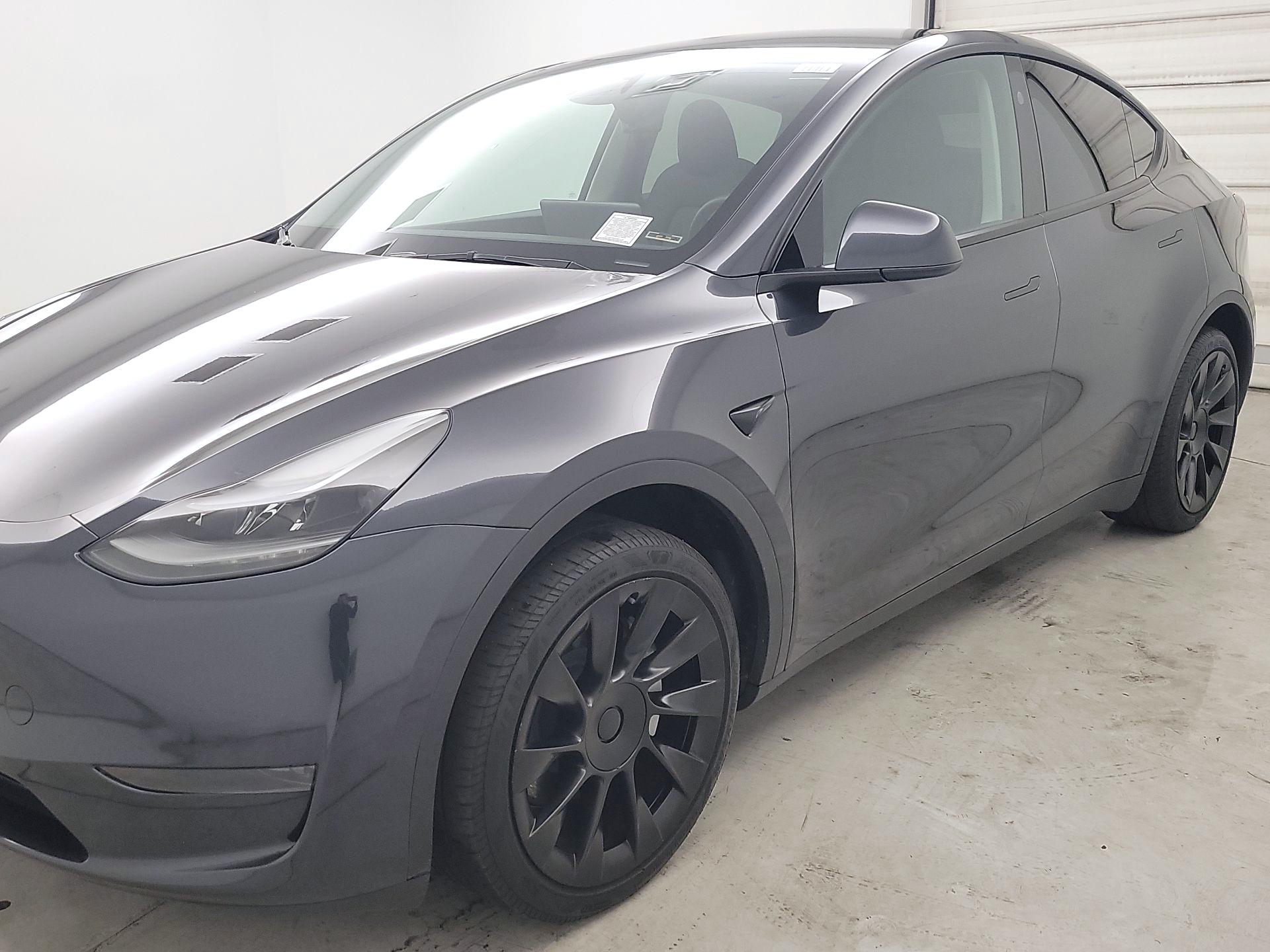Thumbnail: 2024 Tesla Model Y - 3