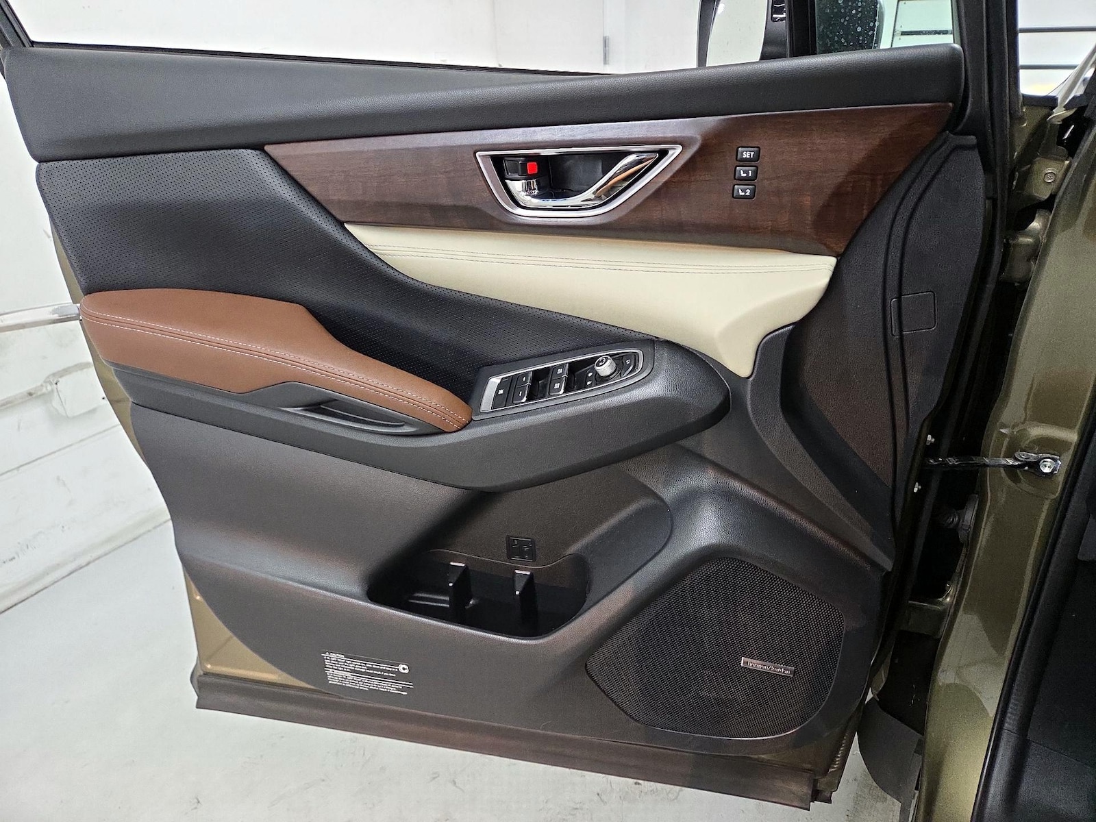 2022 Subaru Ascent Touring - Photo 11