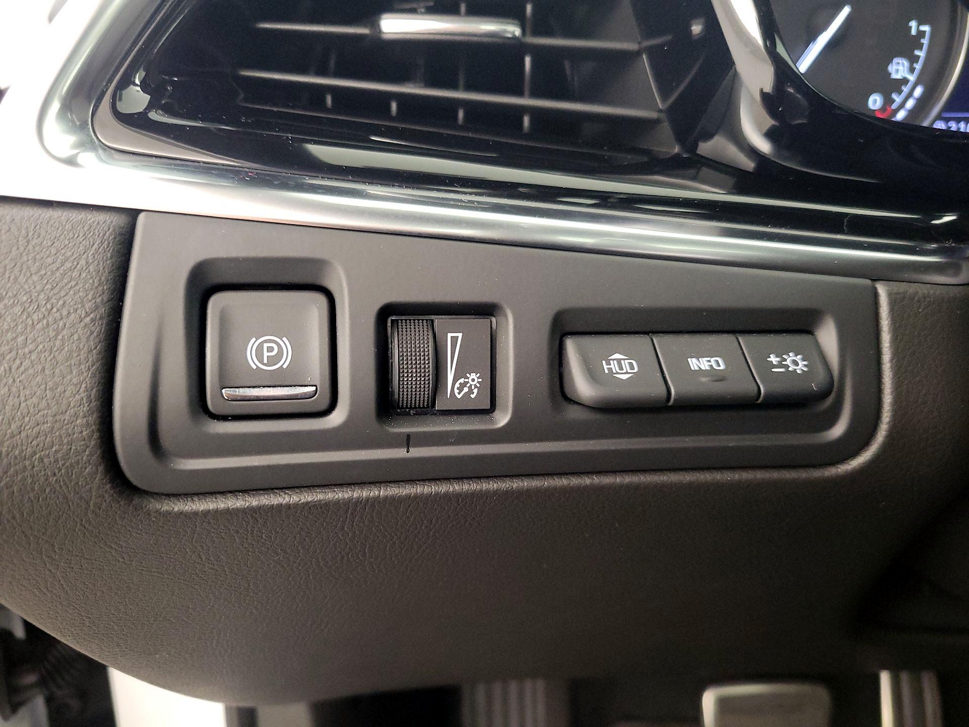 Thumbnail: 2024 Cadillac XT6 - 11