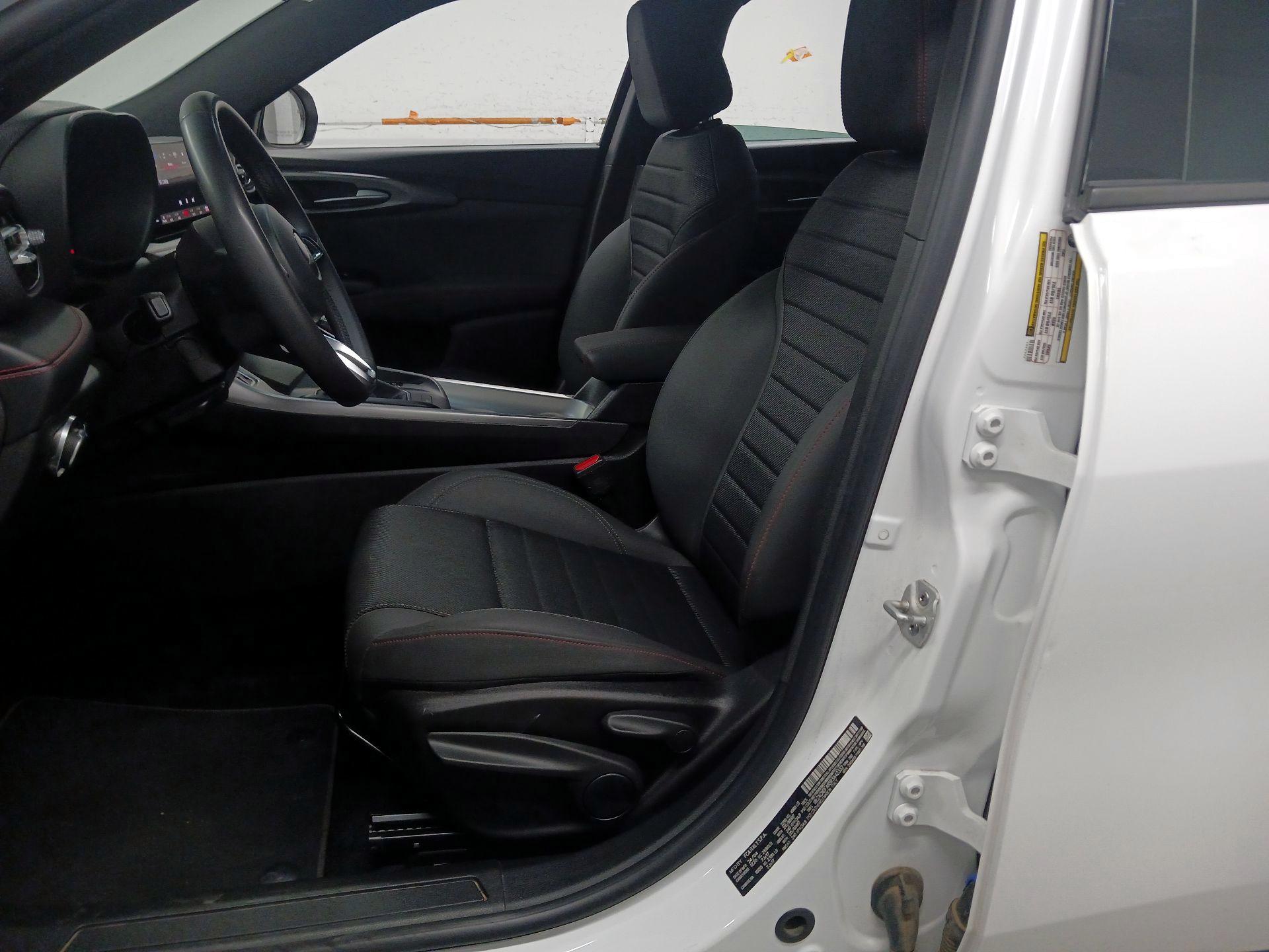 Thumbnail: 2024 Dodge Hornet - 11