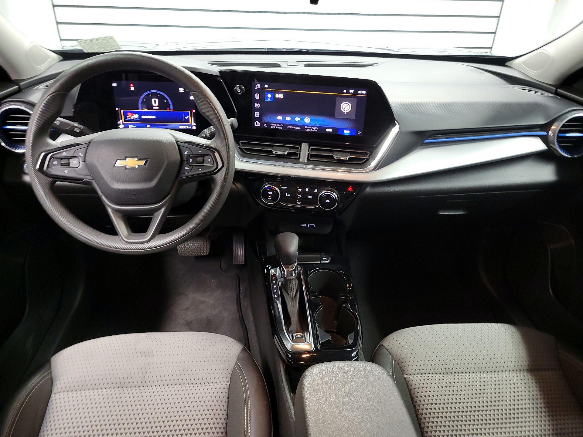 Thumbnail: 2025 Chevrolet Trax - 9