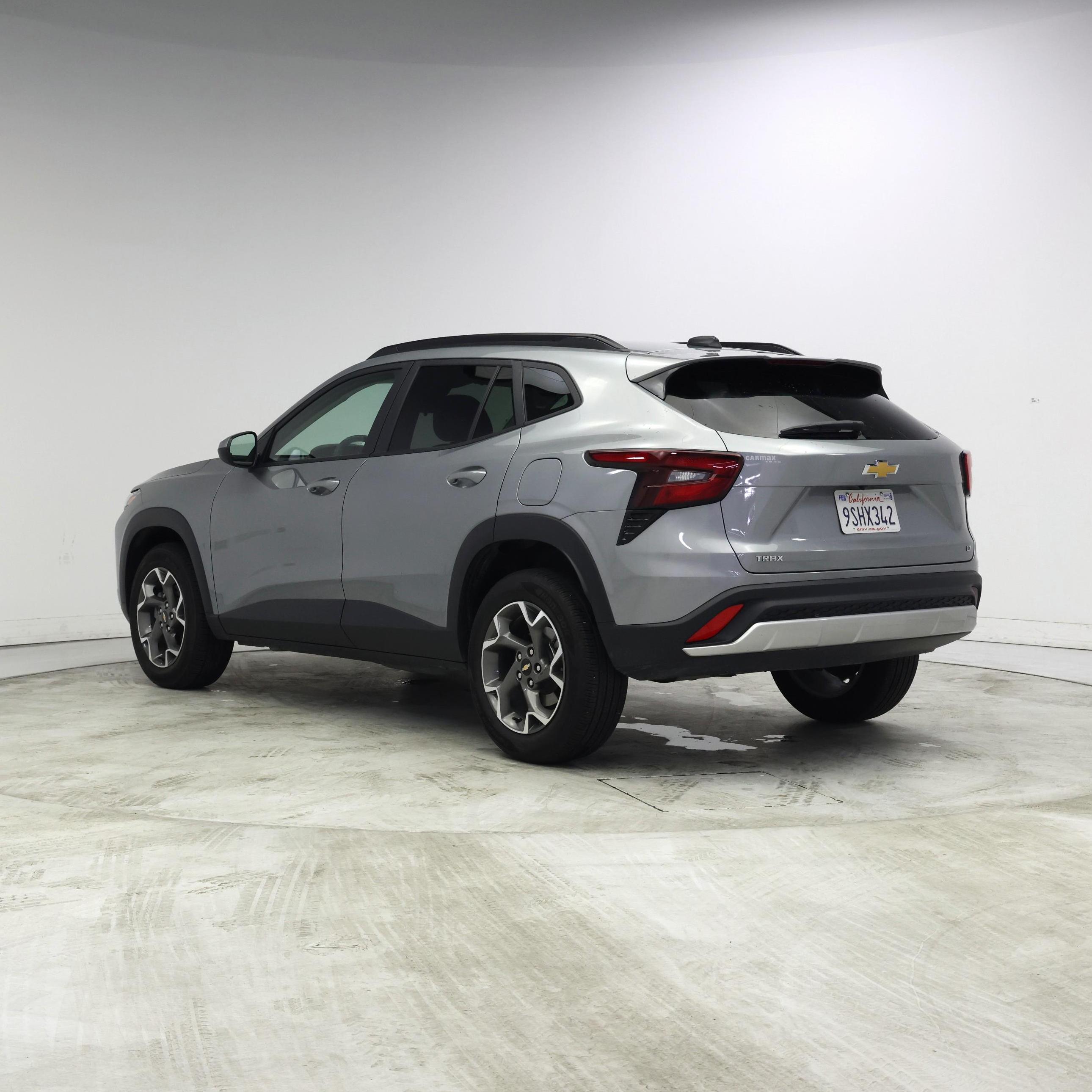 Thumbnail: 2025 Chevrolet Trax - 2