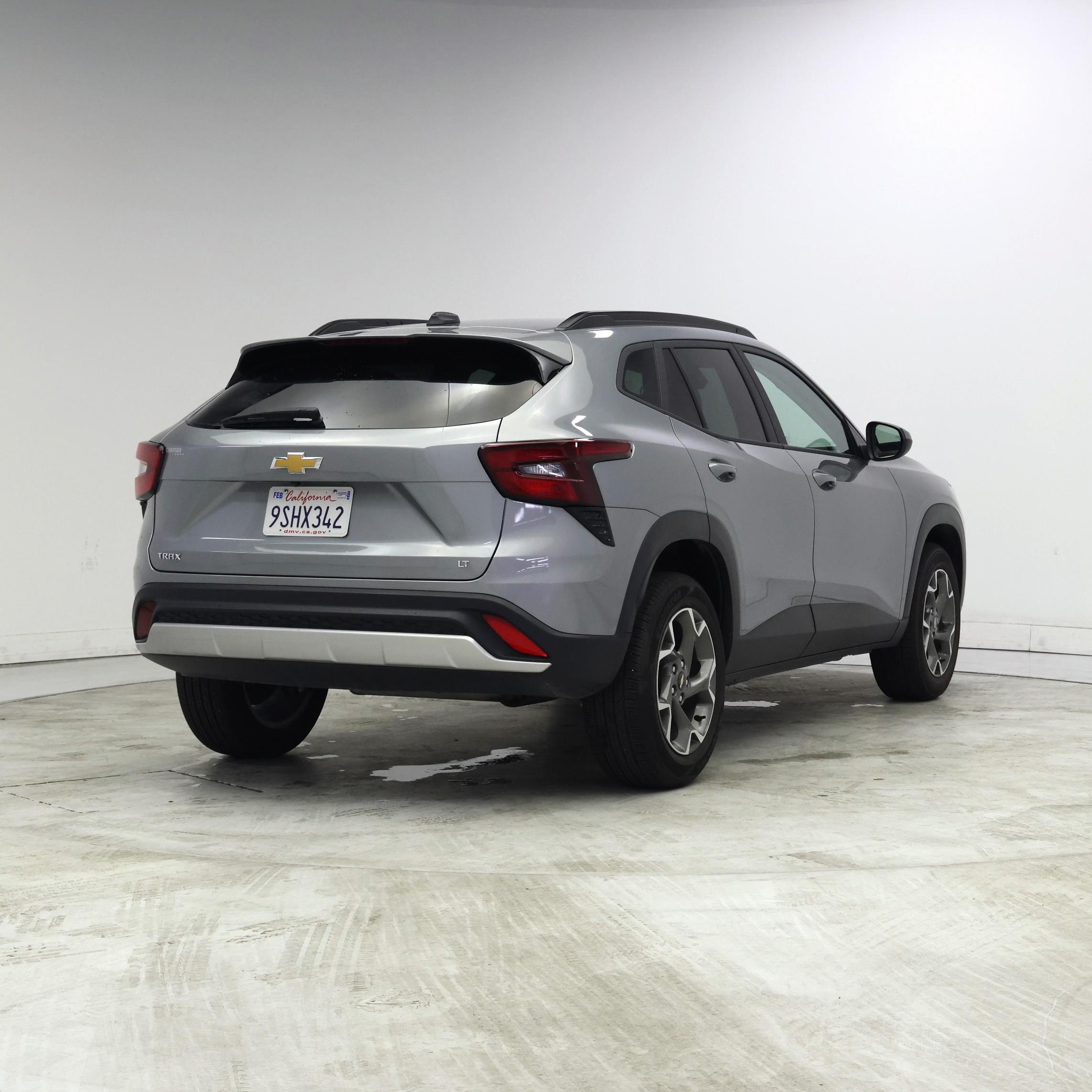 Thumbnail: 2025 Chevrolet Trax - 8