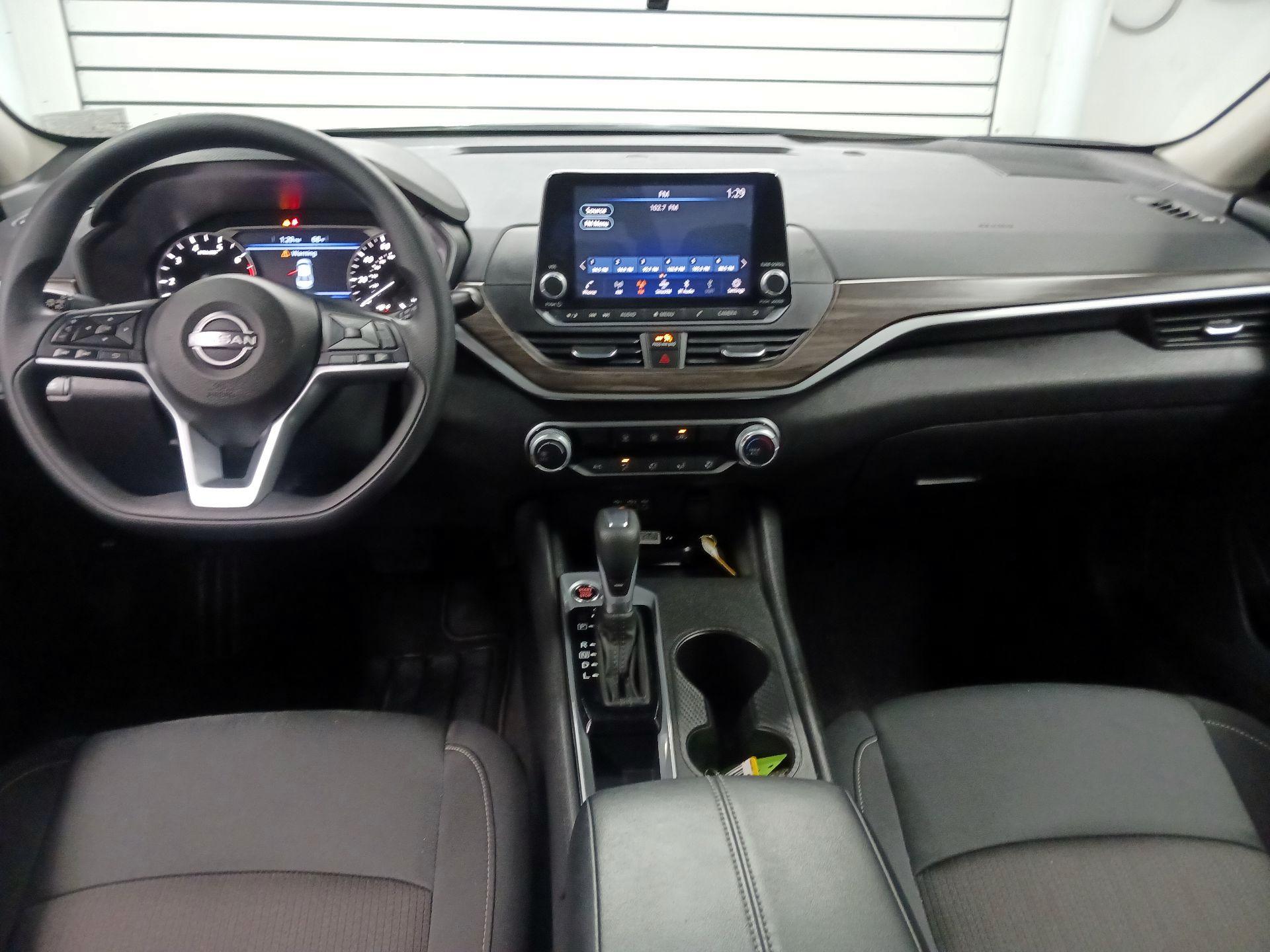 Thumbnail: 2025 Nissan Altima - 9