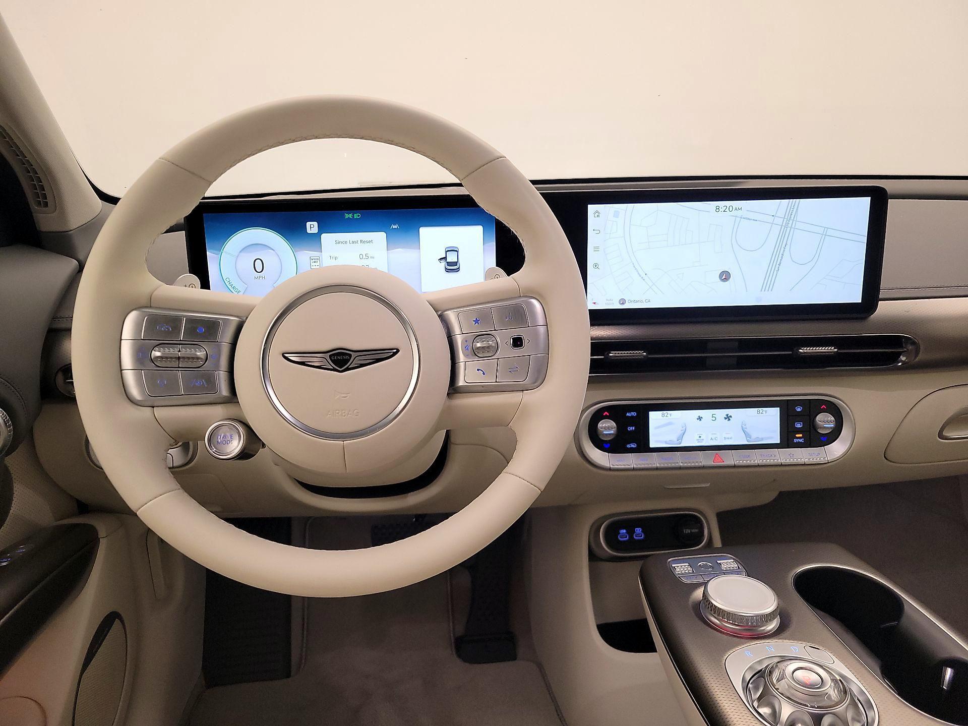 Thumbnail: 2023 Genesis GV60 - 10
