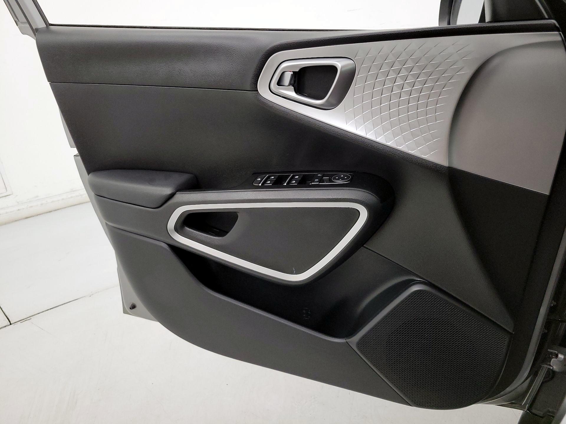 Thumbnail: 2025 Kia Soul - 12