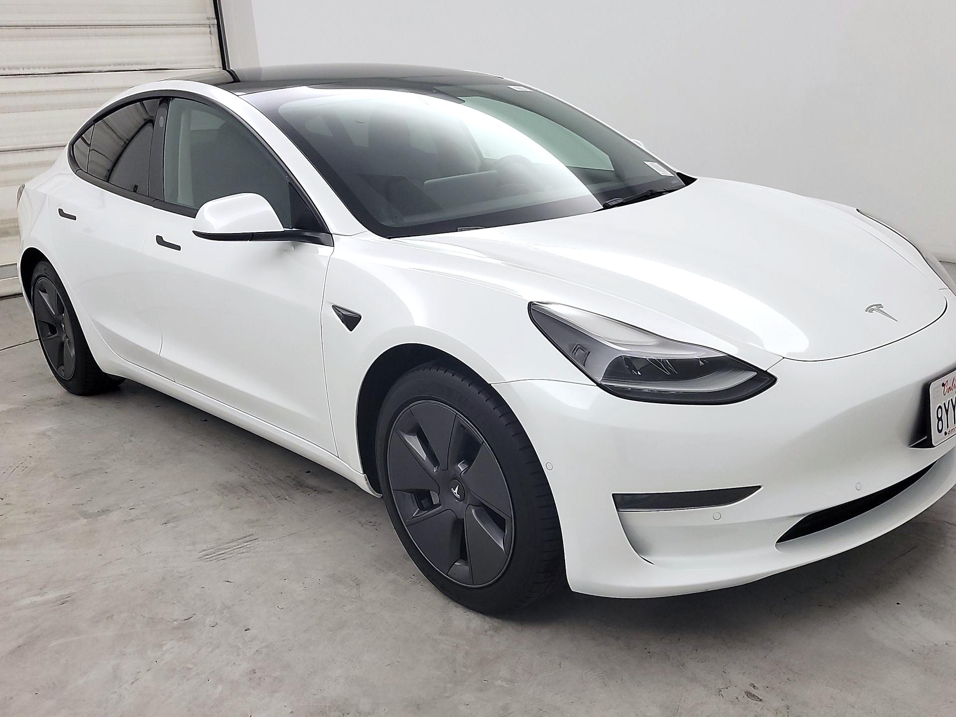 Thumbnail: 2021 Tesla Model 3 - 1