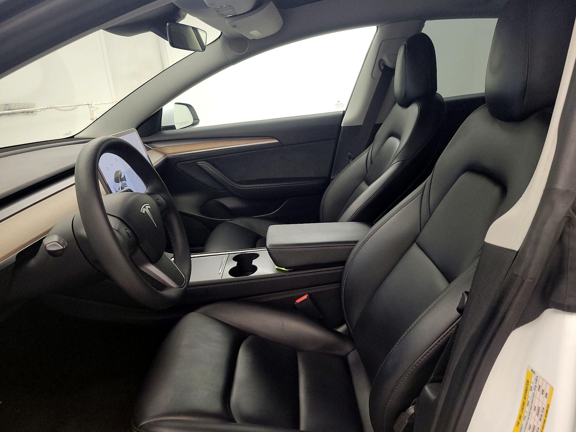 Thumbnail: 2021 Tesla Model 3 - 9