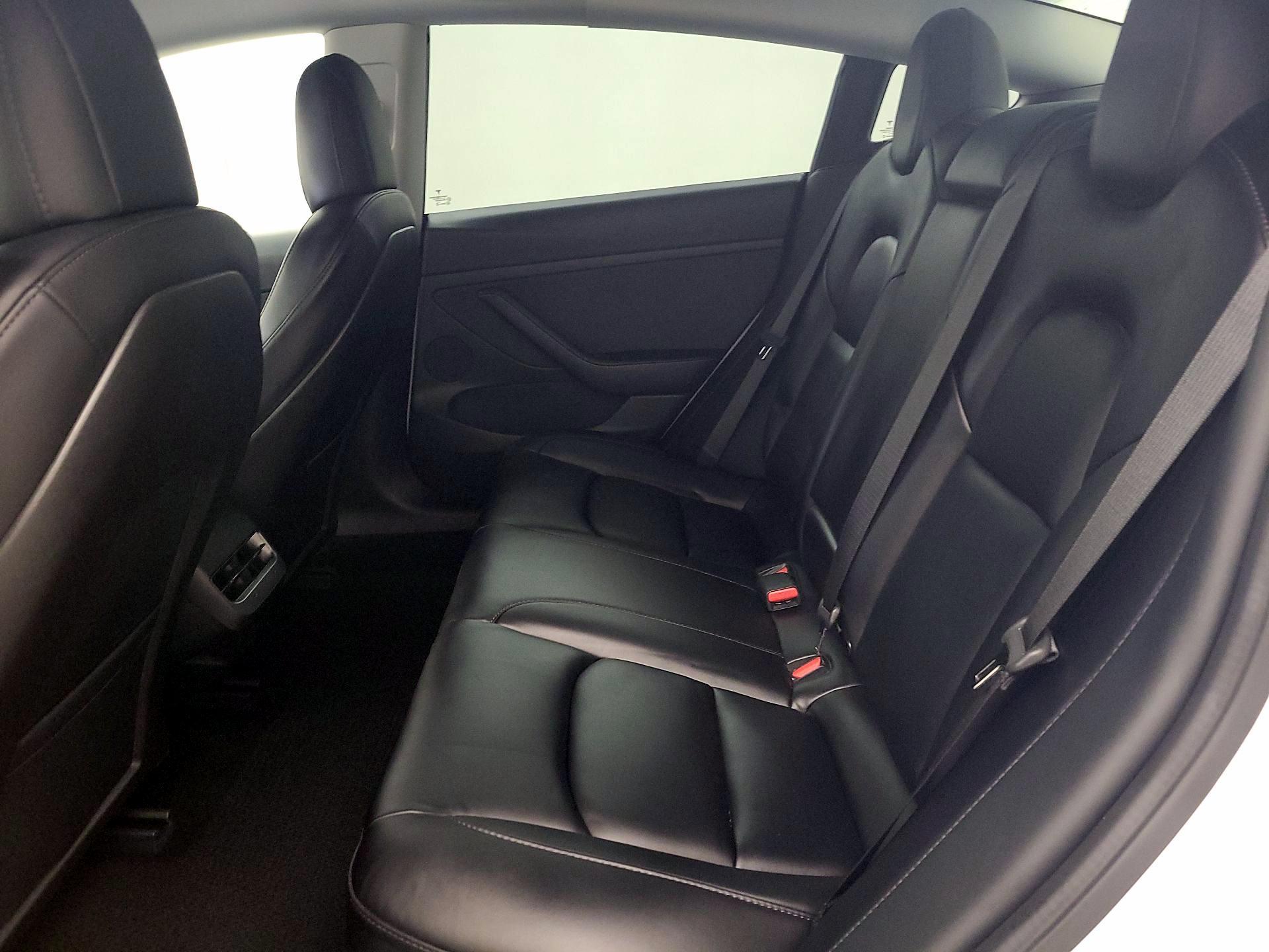 Thumbnail: 2021 Tesla Model 3 - 16