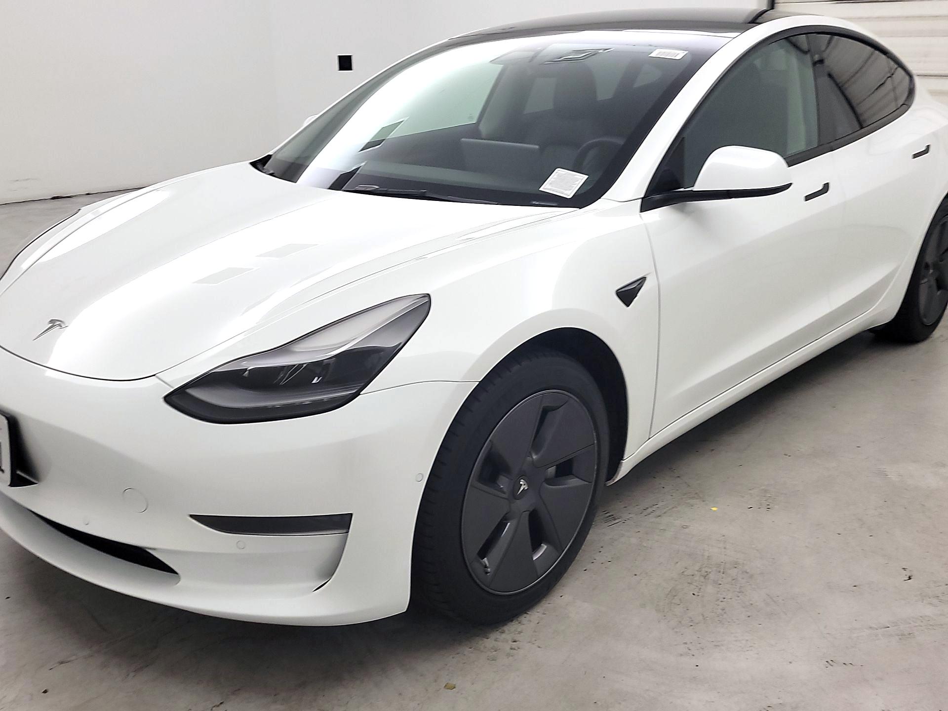Thumbnail: 2021 Tesla Model 3 - 3