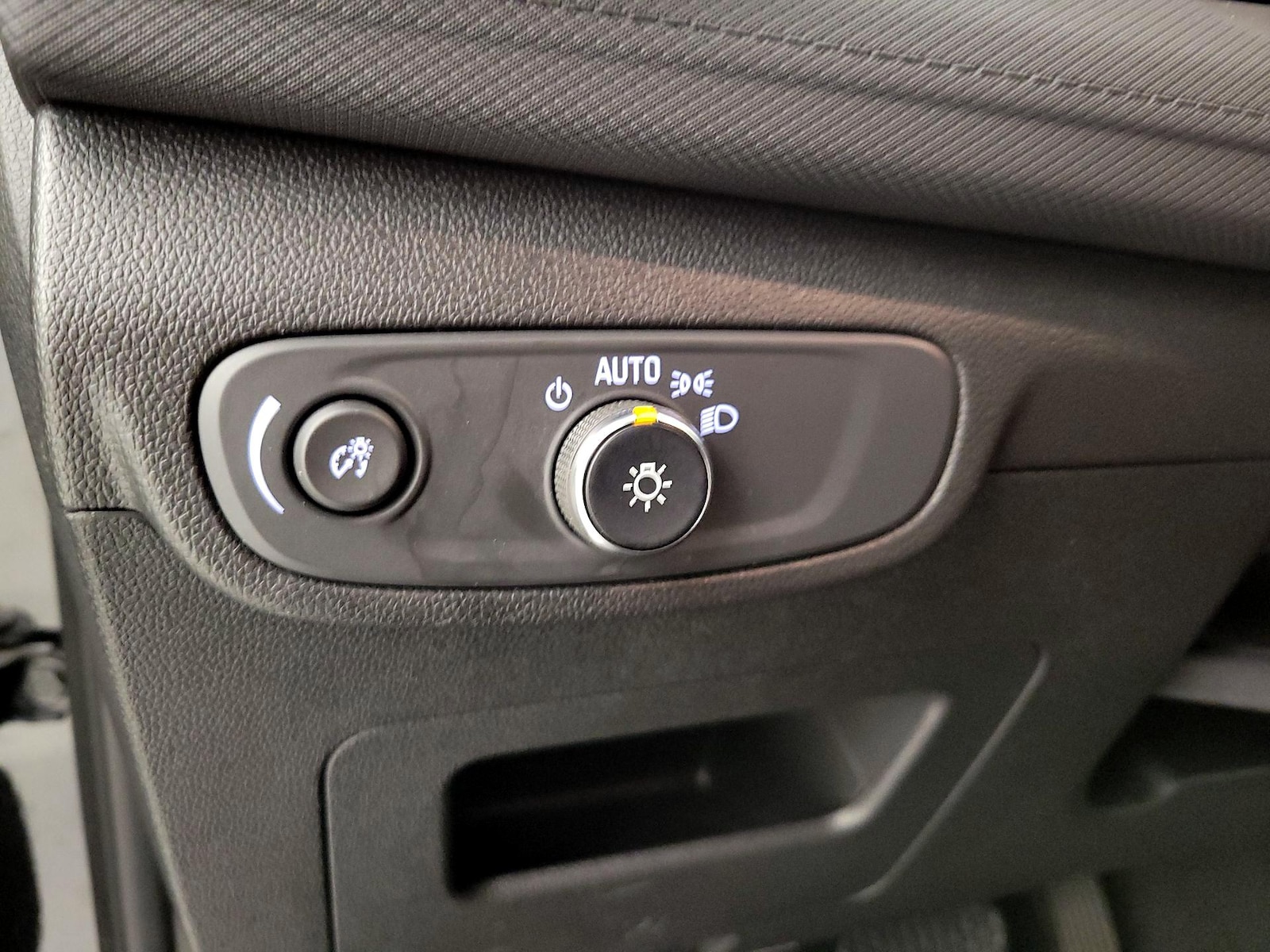 2025 Chevrolet Trailblazer LT - Photo 14