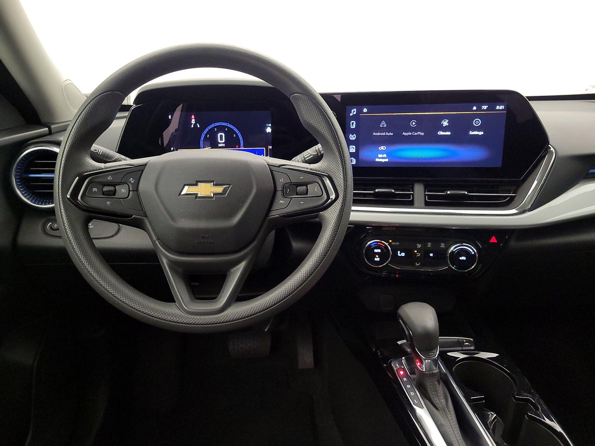 Thumbnail: 2025 Chevrolet Trax - 10