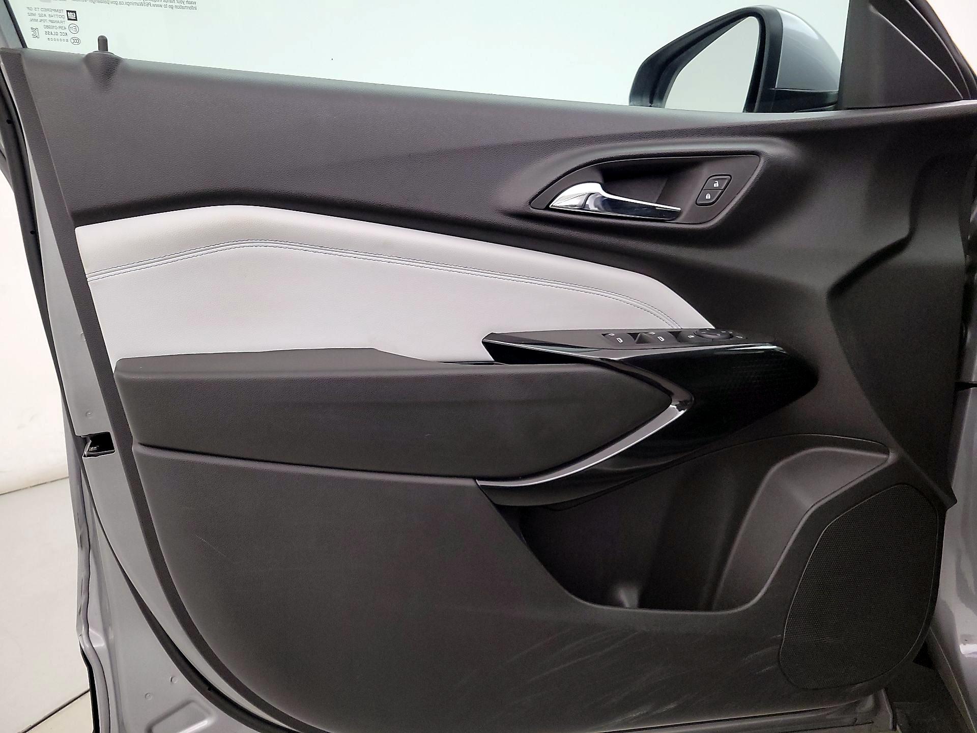 Thumbnail: 2025 Chevrolet Trax - 12