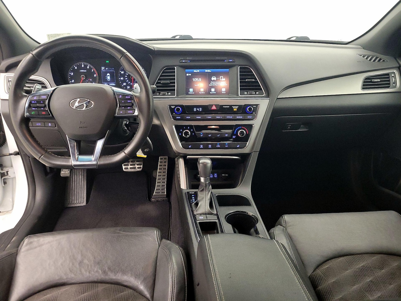 Apple CarPlay® & Android Auto™