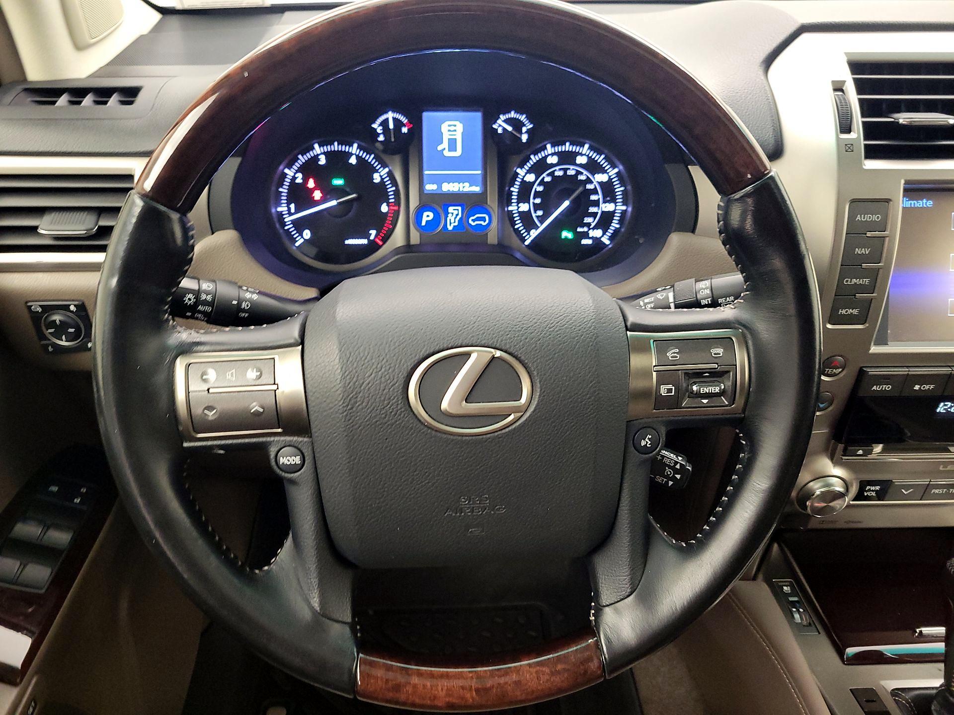 Thumbnail: 2017 Lexus GX - 10