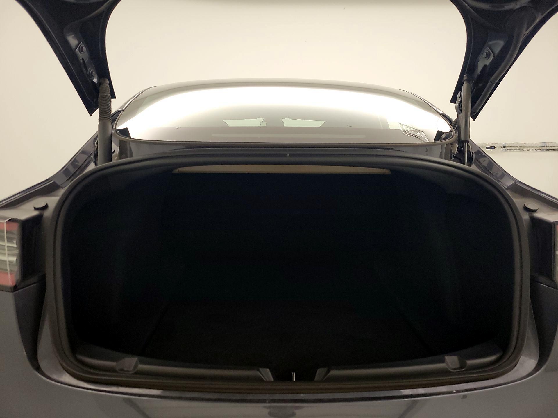 Thumbnail: 2023 Tesla Model 3 - 17
