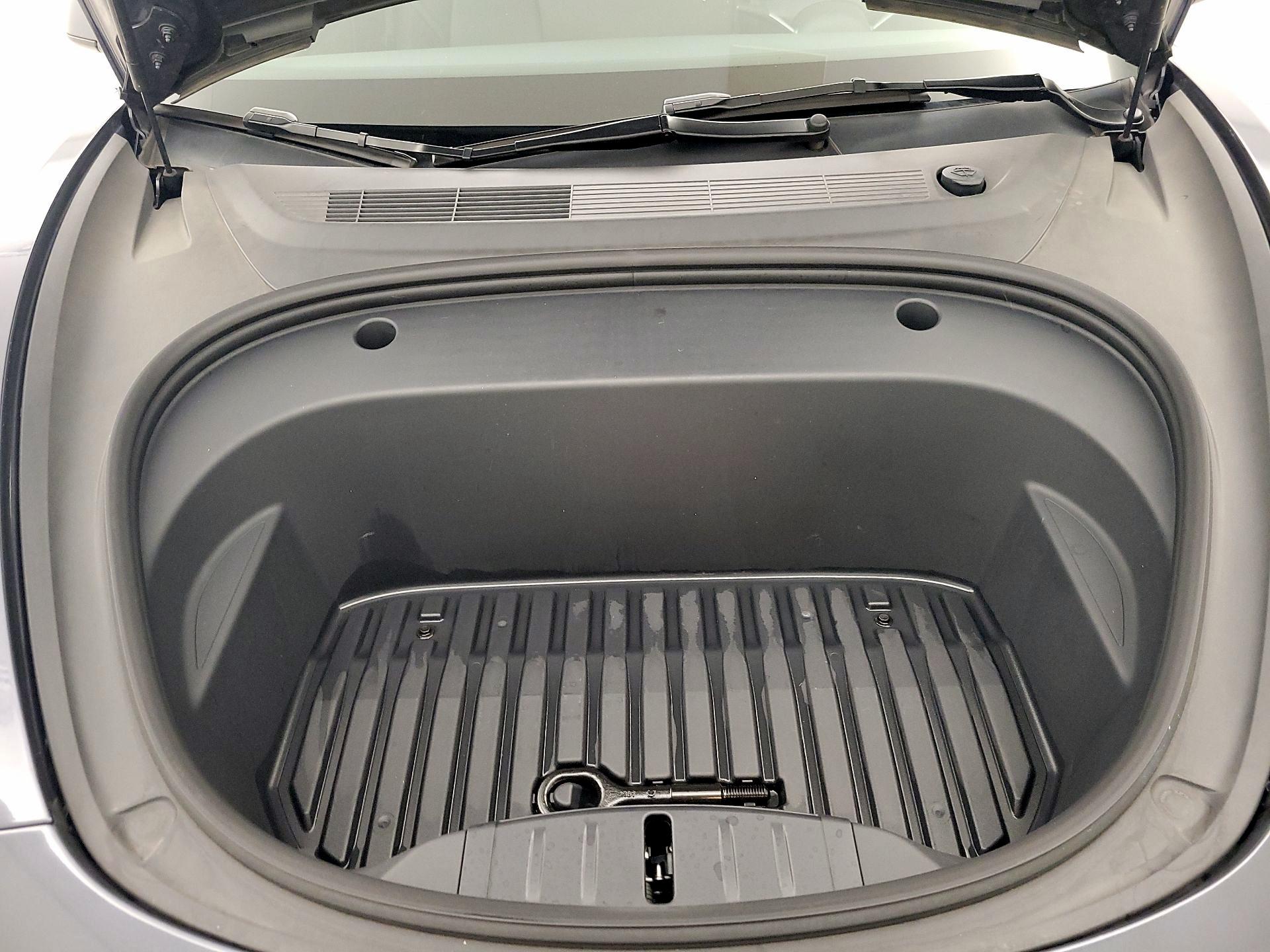 Thumbnail: 2023 Tesla Model 3 - 18