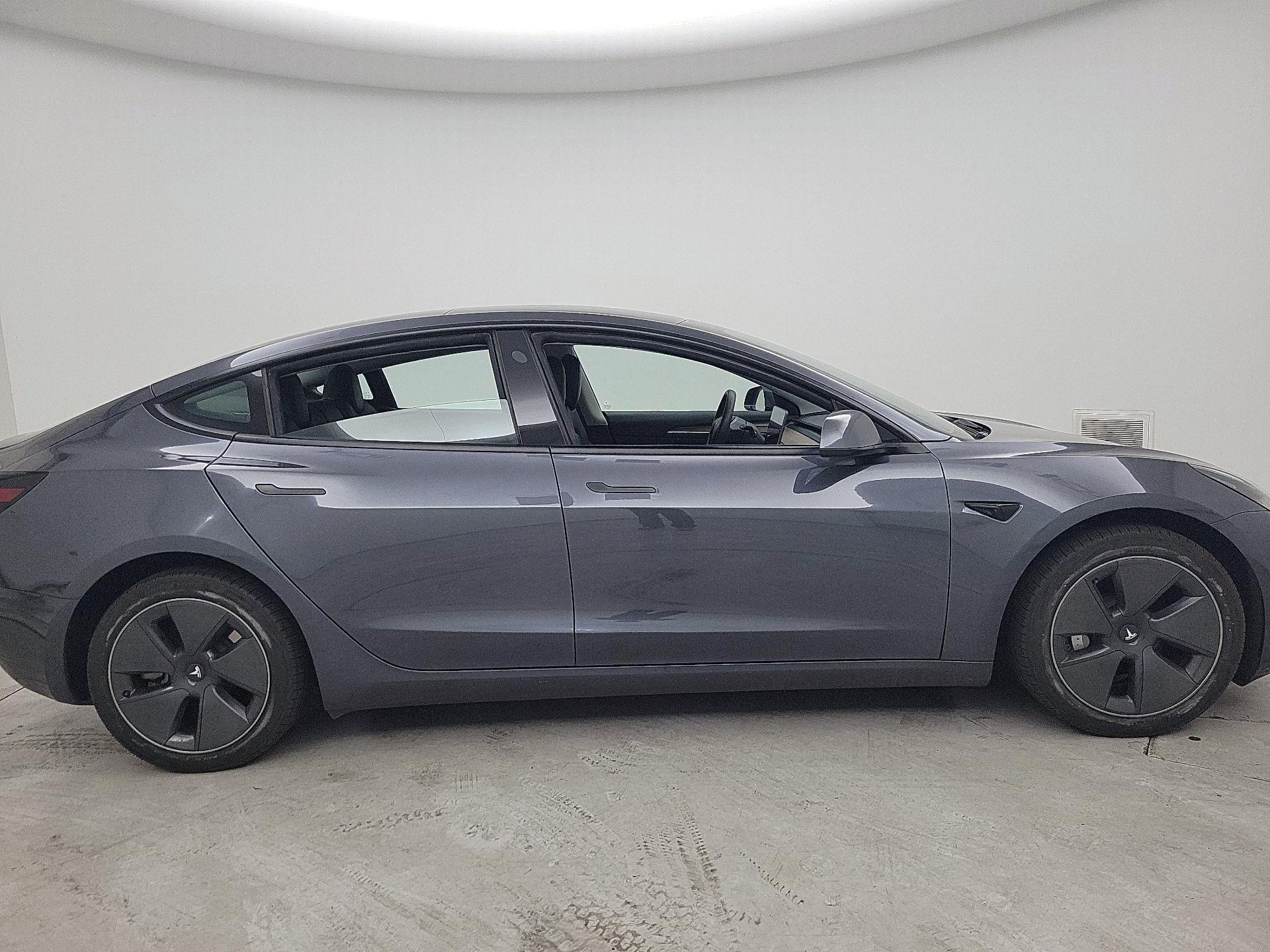 Thumbnail: 2023 Tesla Model 3 - 4